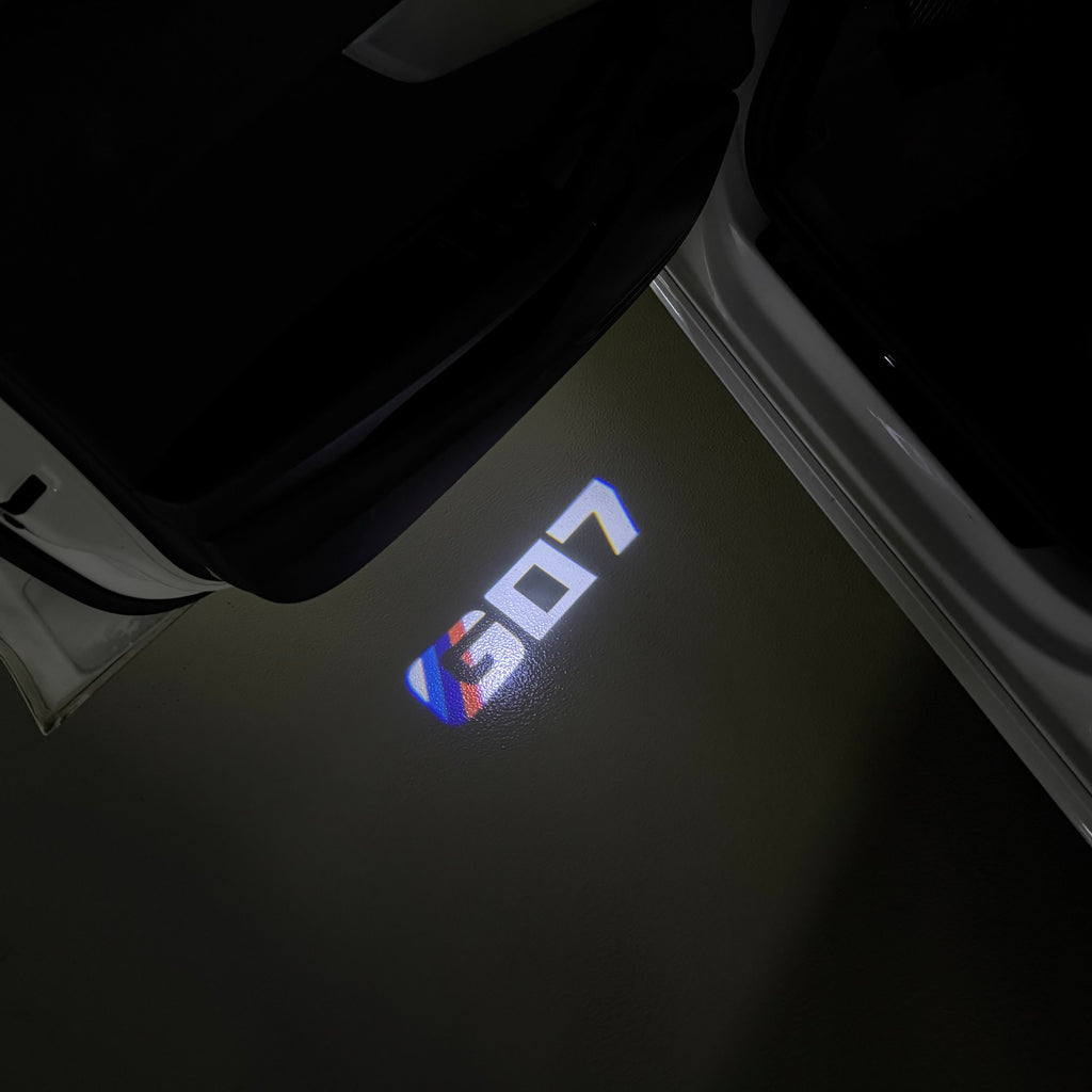 BMW X7 / X7M G07   LOGO PROJECTOT LIGHTS (quantity 1 = 1 sets/2 door lights)Nr.bmw00171