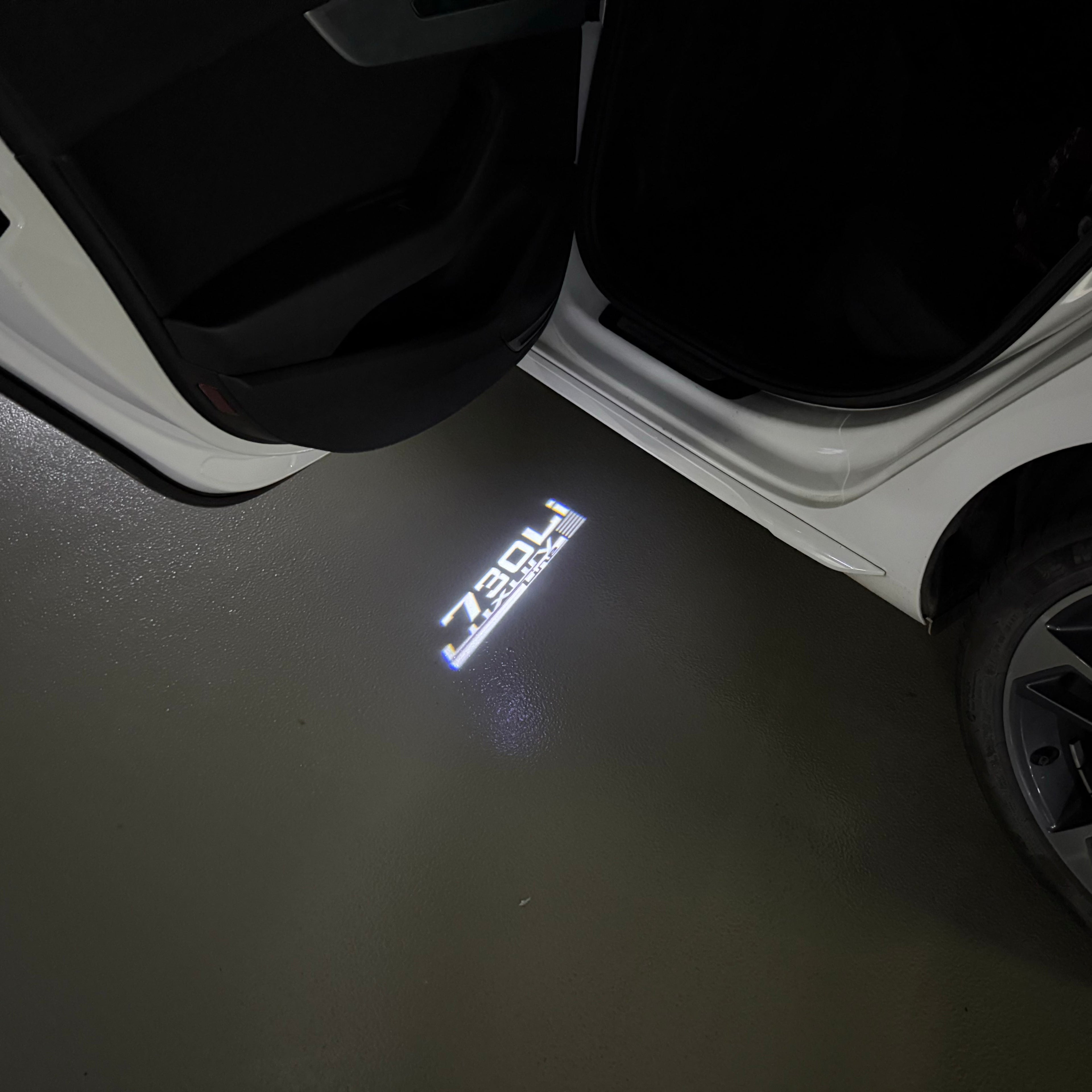 BMW 7 SERIES 730 Li  LOGO PROJECTOT LIGHTS (quantity 1 = 1 sets/2 door lights)Nr.bmw00366