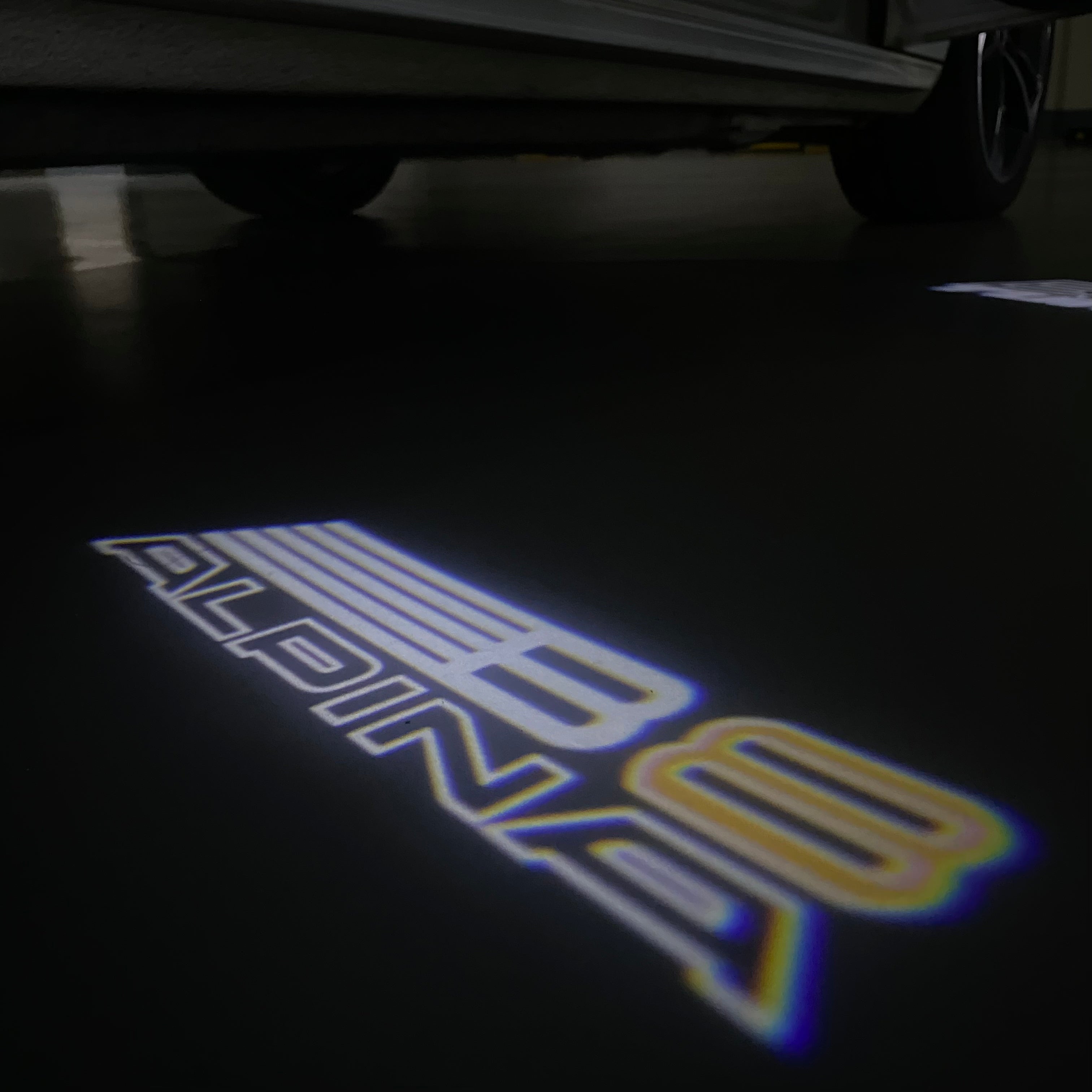 ALPINA B8  LOGO PROJECTOT LIGHTS  (quantity 1 = 1 sets/2 door lights) Nr.07A40