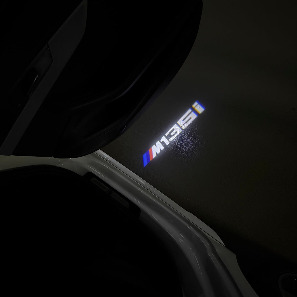 BMW  1 SERIES  M135   LOGO PROJECTOT LIGHTS (quantity 1 = 1 sets/2 door lights)Nr.bmw00378