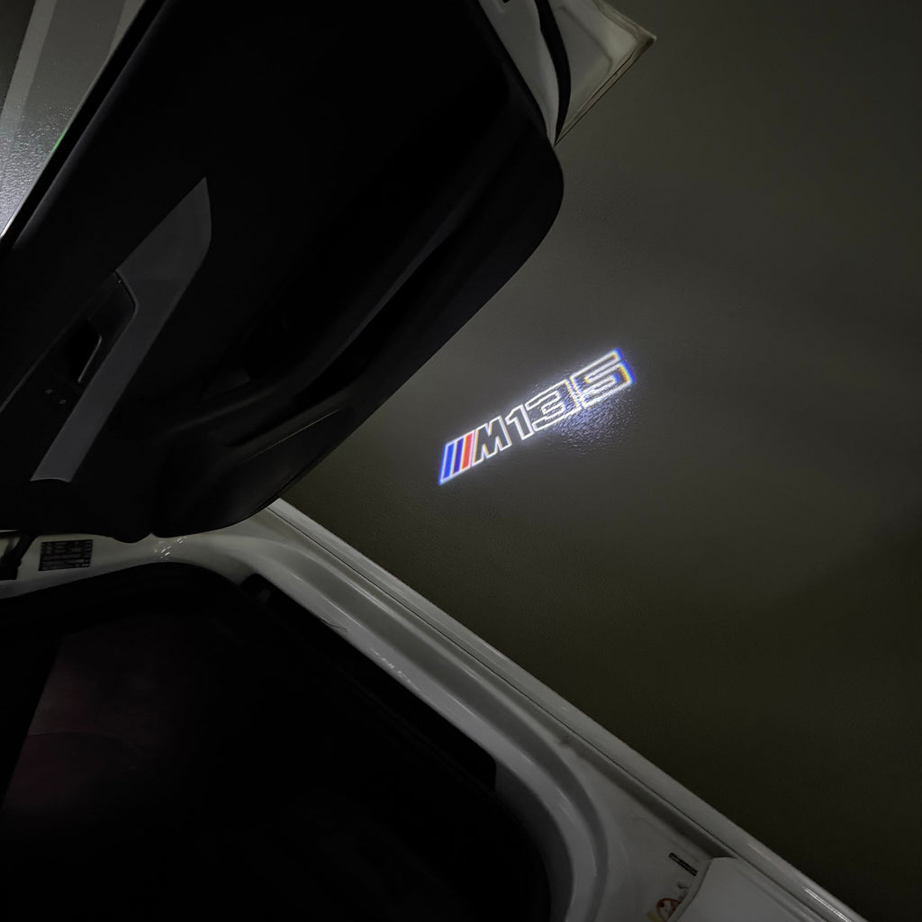 BMW  1 SERIES  M135   LOGO PROJECTOT LIGHTS (quantity 1 = 1 sets/2 door lights)Nr.bmw00126
