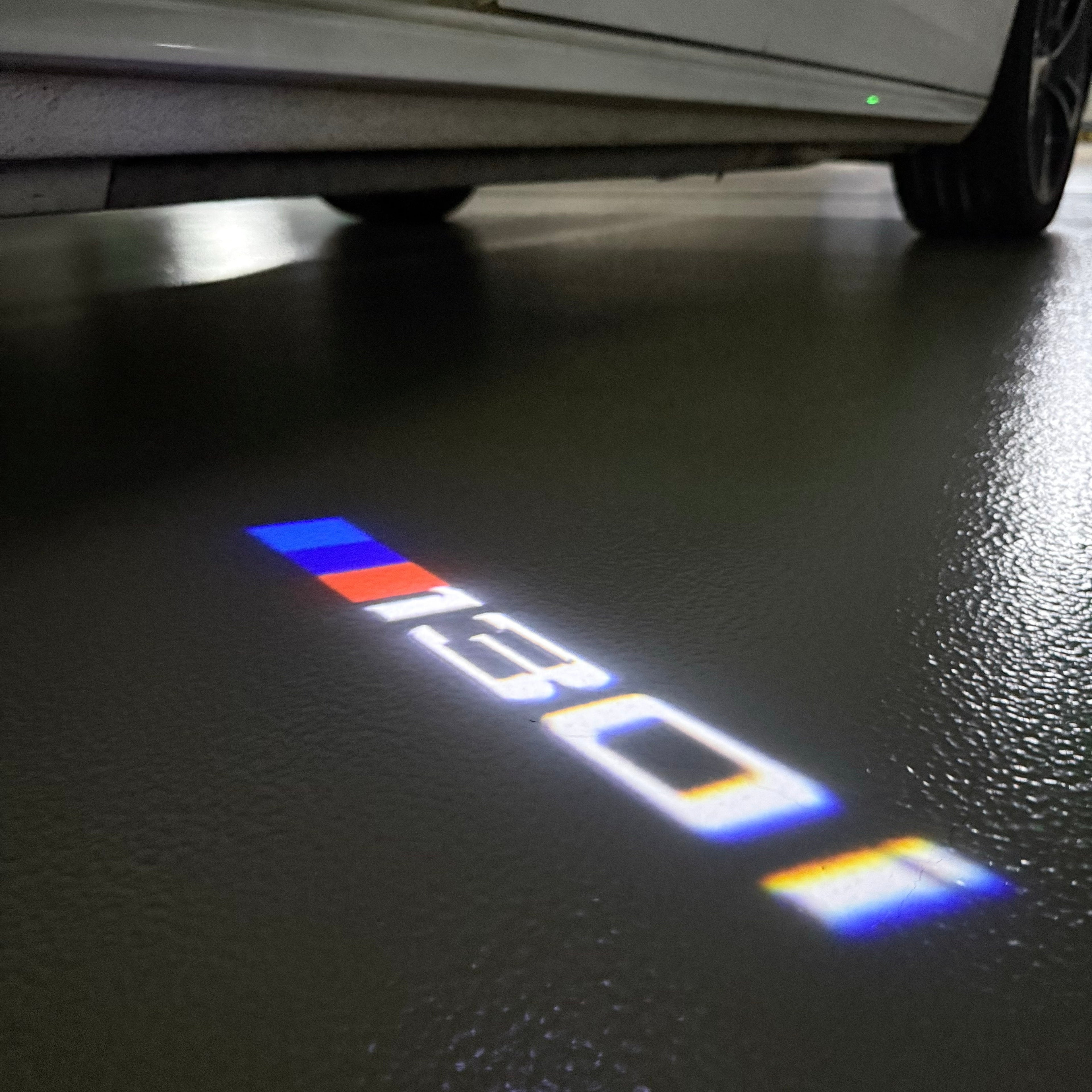BMW  1 SERIES 130  LOGO PROJECTOT LIGHTS (quantity 1 = 1 sets/2 door lights)Nr.bmw00218