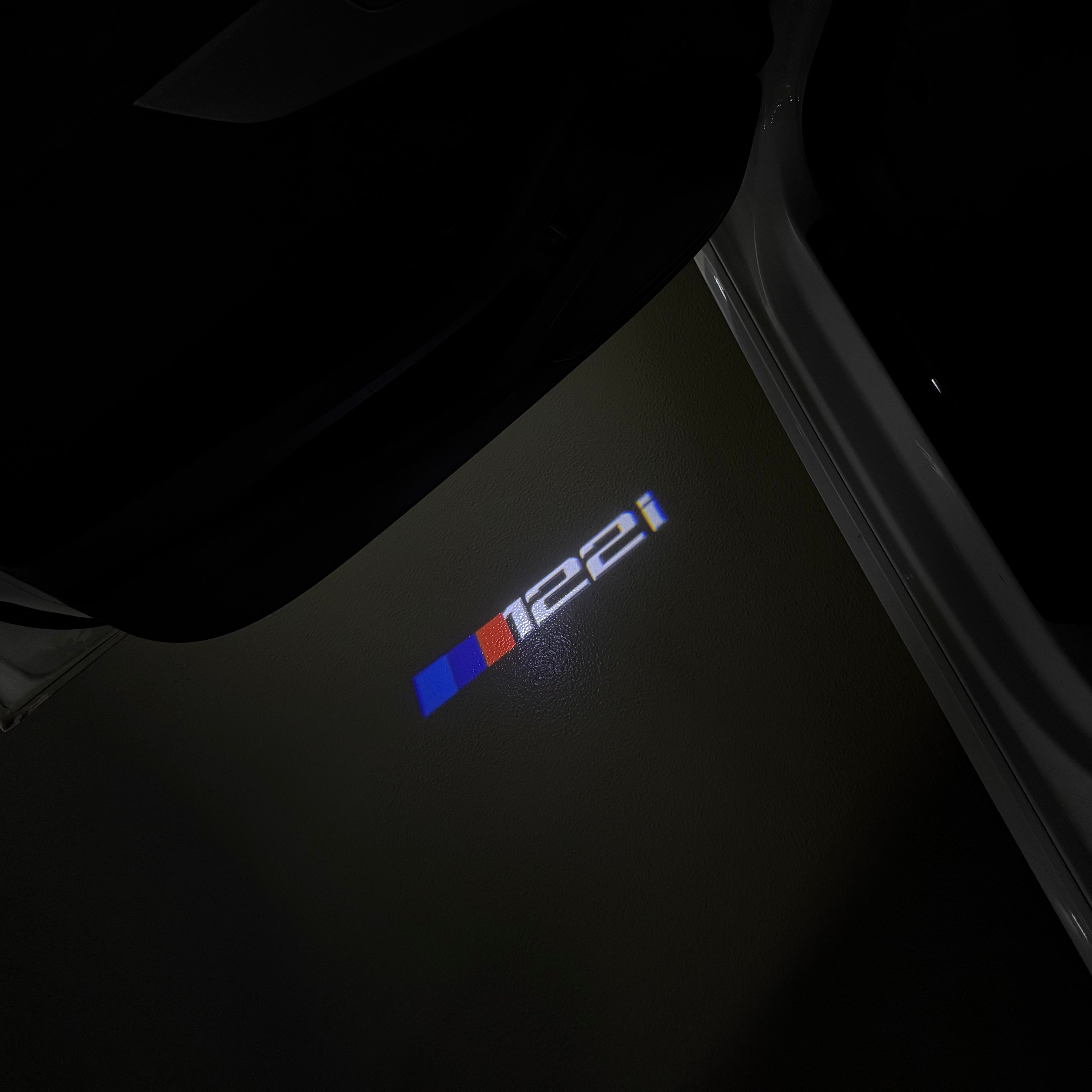 BMW   1 SERIES 122   LOGO PROJECTOT LIGHTS Nr.60099