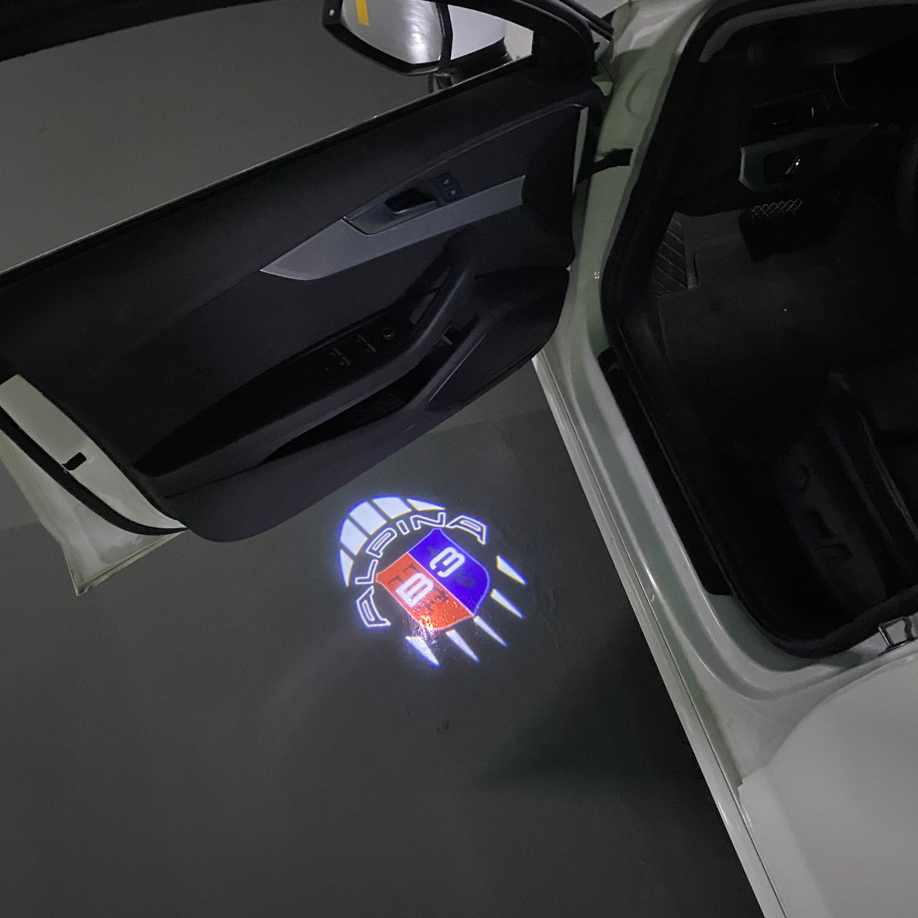 ALPINA B3 LOGO PROJECTOT LIGHTS  (quantity 1 = 1 sets/2 door lights) Nr.07A59