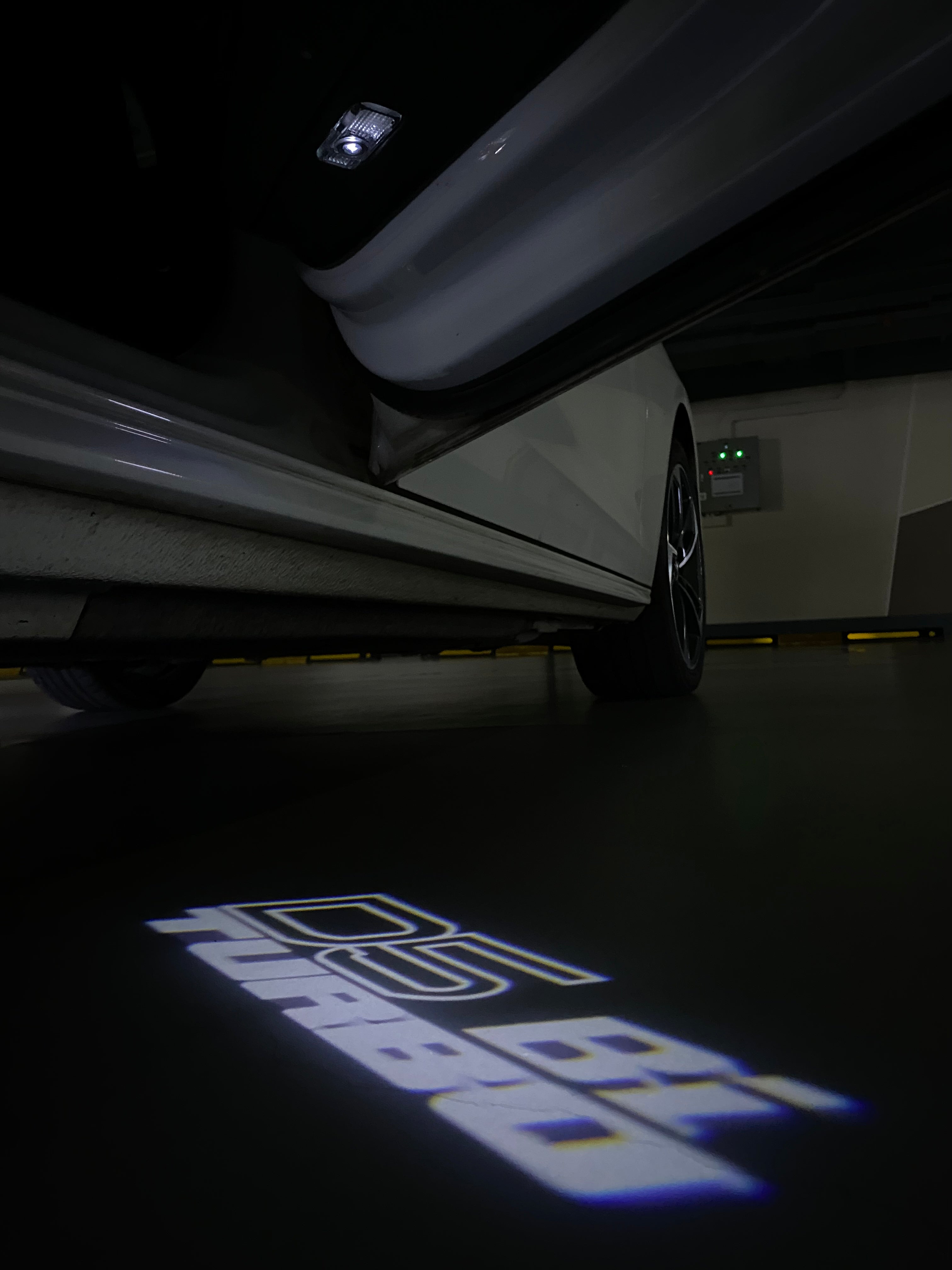 ALPINA  D5 Bi TURBO LOGO PROJECTOT LIGHTS  (quantity 1 = 1 sets/2 door lights) Nr.07A12