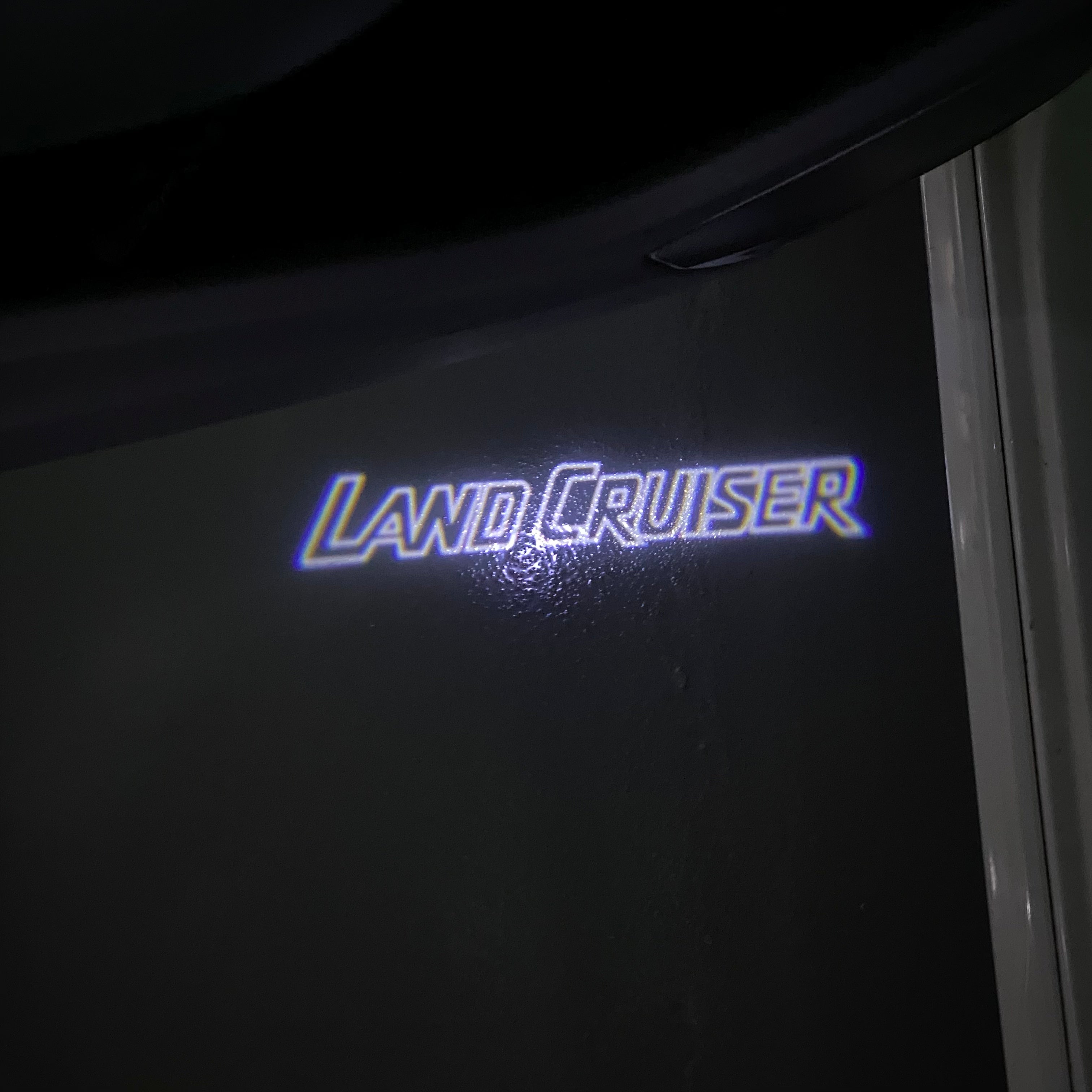 Toyota LAND CRUISER LOGO PROJECROTR LIGHTS Nr.02 (quantity 1 = 1