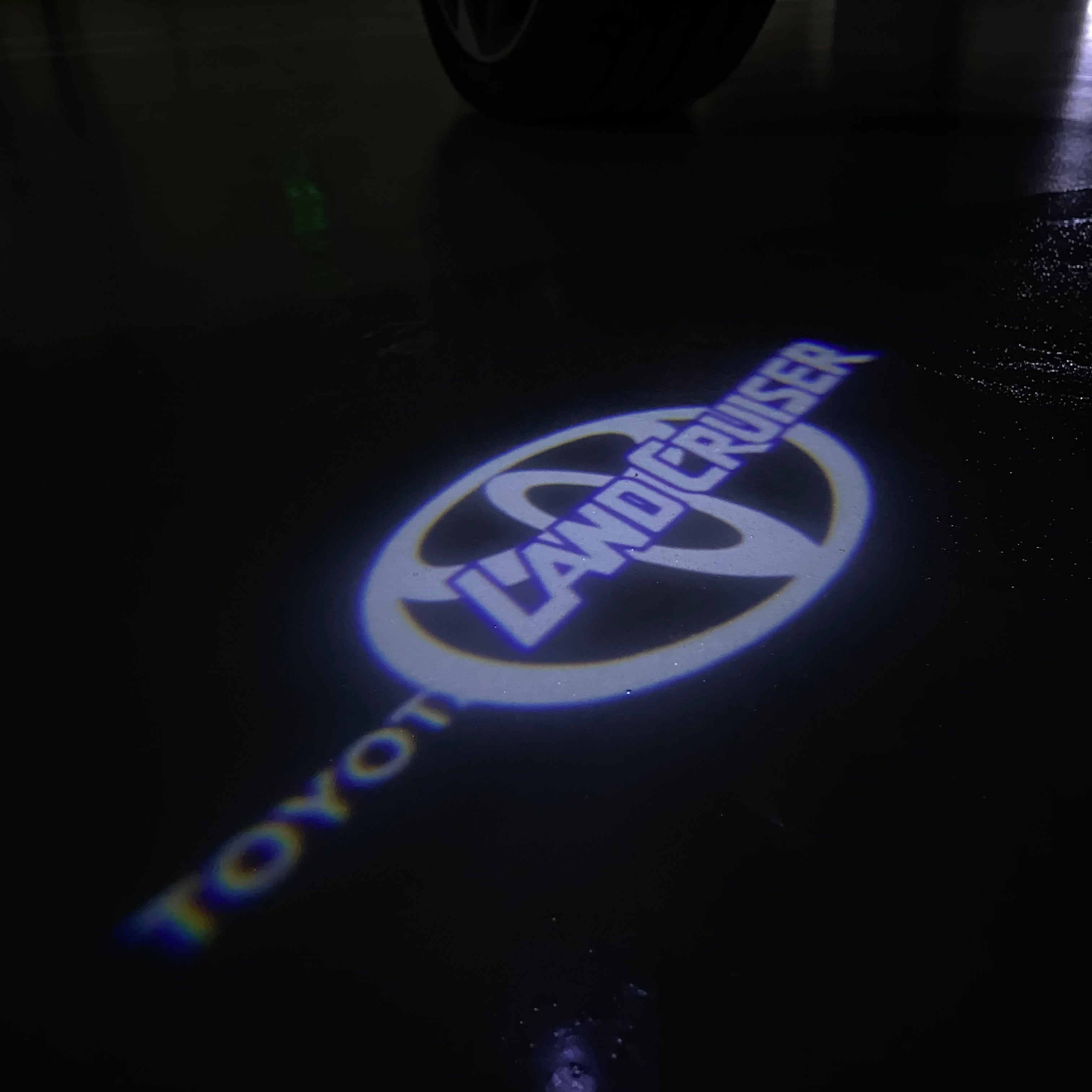 Toyota LAND CRUISER LOGO PROJECROTR LIGHTS Nr.02 (quantity 1 = 1