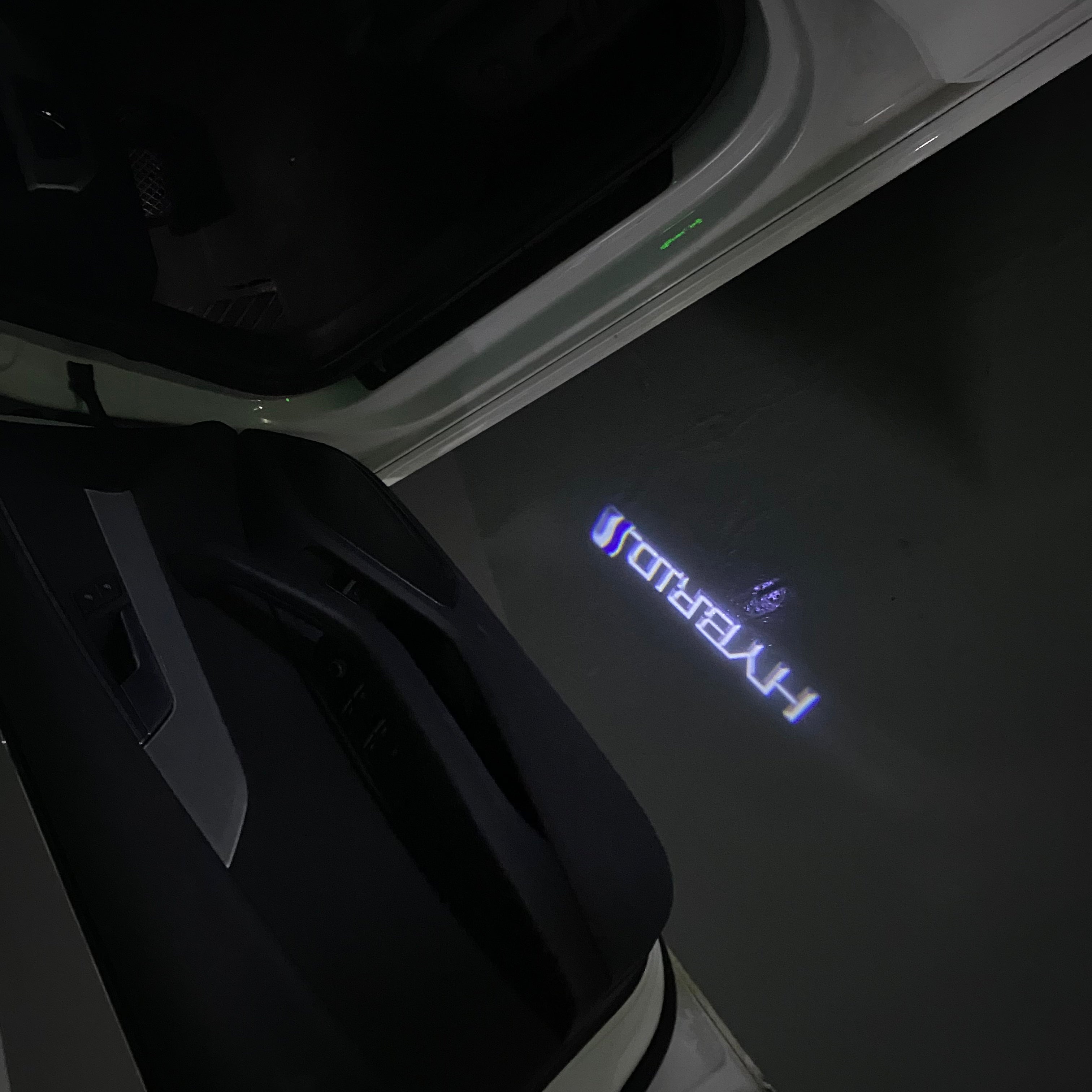 Toyota  HYBRID LOGO PROJECROTR LIGHTS Nr.02 (quantity 1 = 1 sets/2 door lights)T73