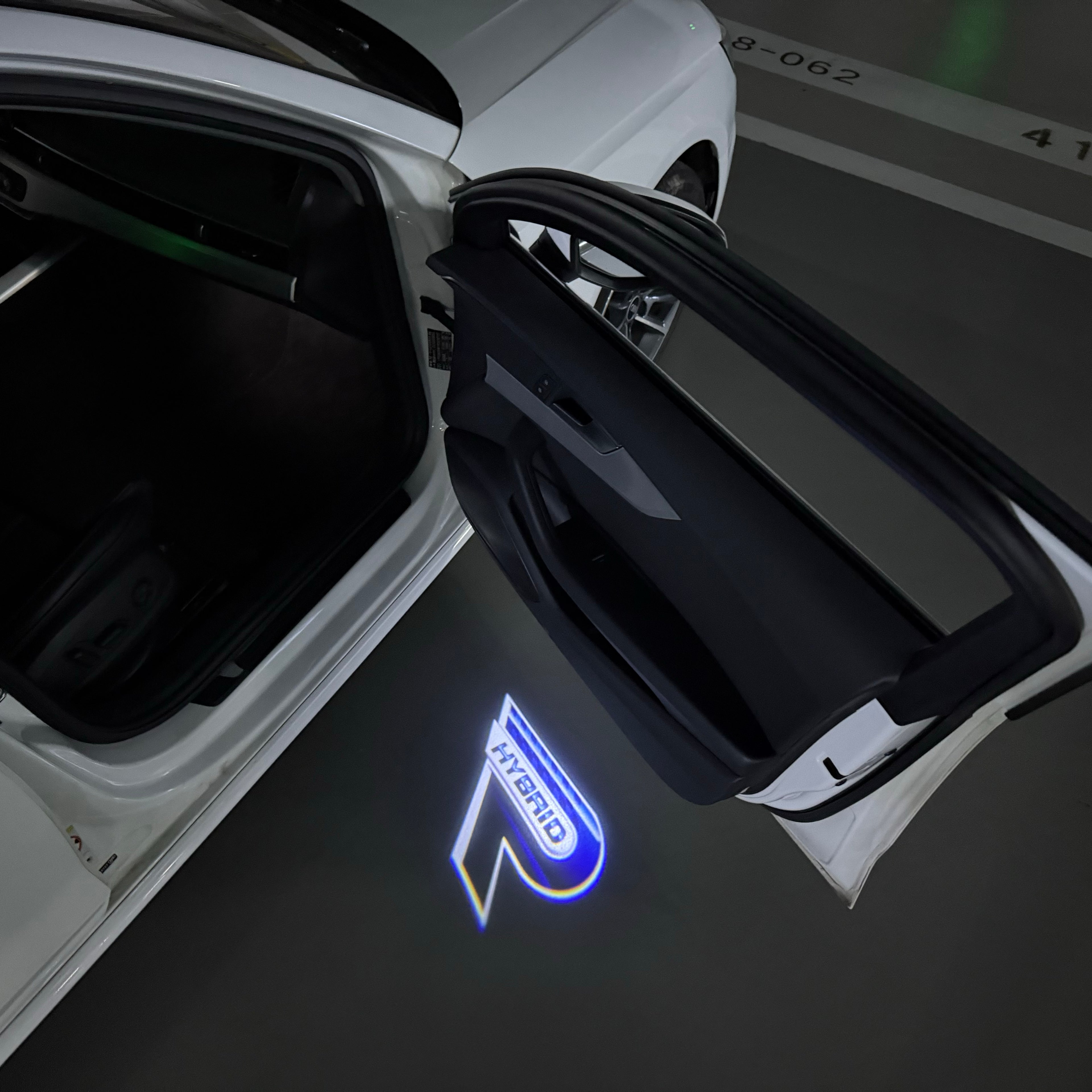 LEXUS hybrid LOGO PROJECROTR LIGHTS (quantity 1 = 1 sets/2 door lights) Nr.220V72