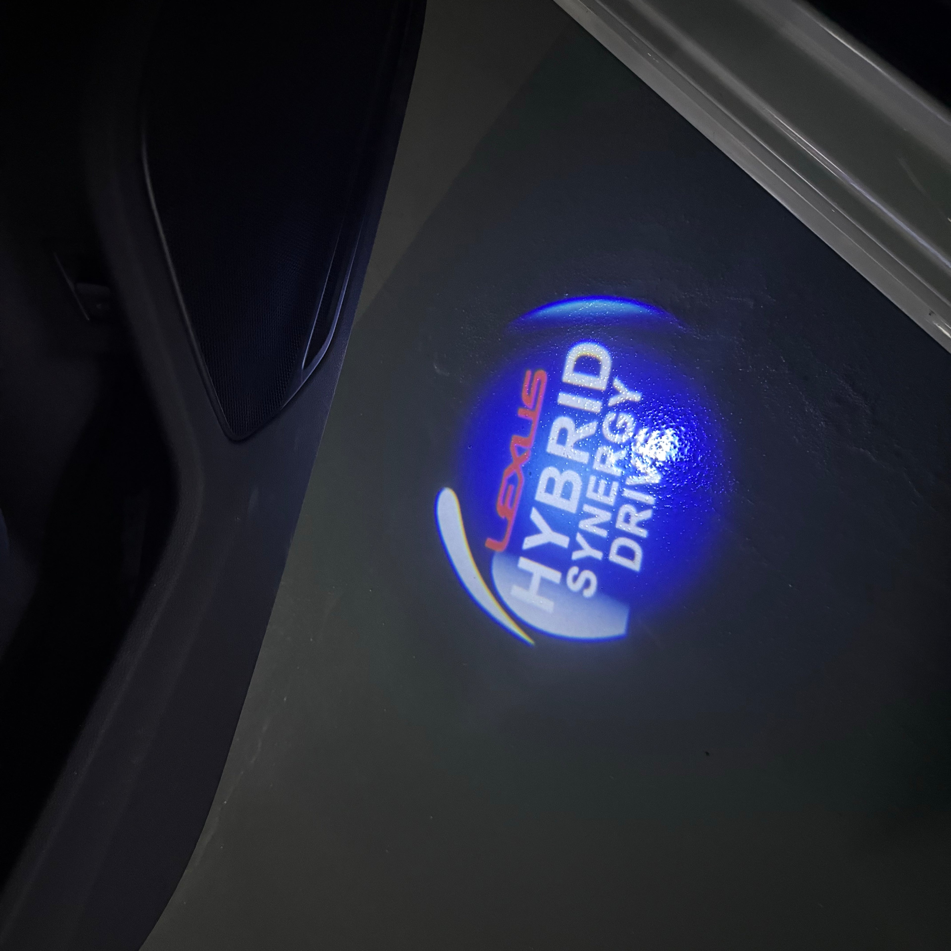 LEXUS hybrid LOGO PROJECROTR LIGHTS (quantity 1 = 1 sets/2 door lights) Nr.220V75