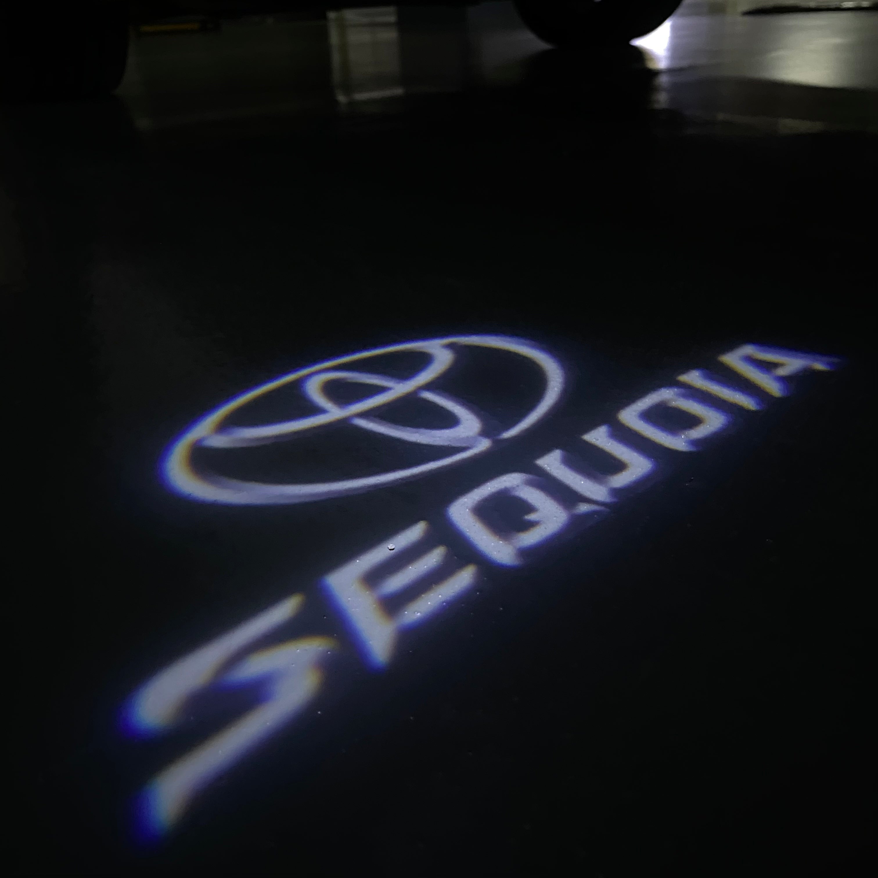 Toyota SEQUOIA LOGO PROJECROTR LIGHTS Nr.02 (quantity 1 = 1 sets/2 door lights)T66