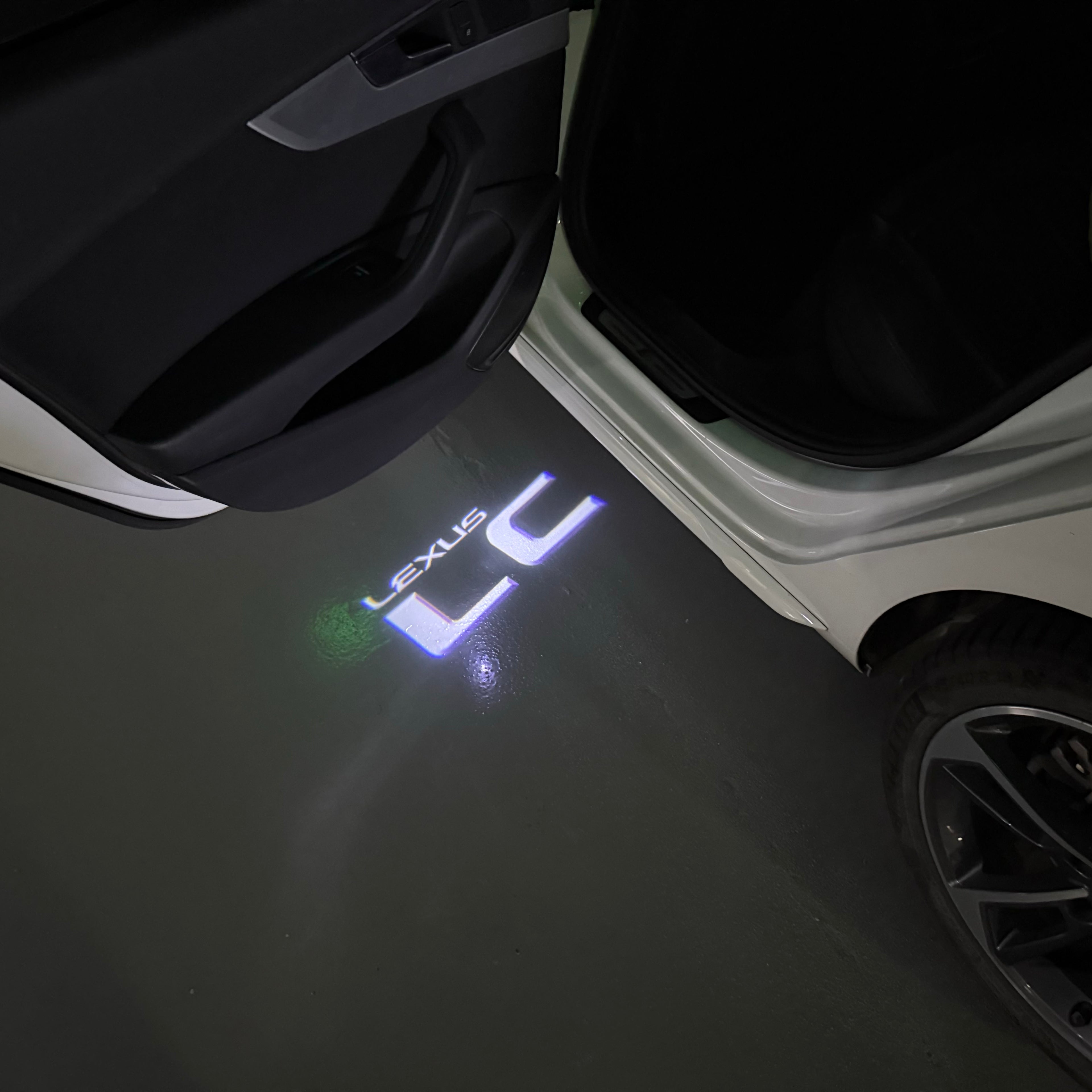 LEXUS LC LOGO PROJECROTR LIGHTS (quantity 1 = 1 sets/2 door lights) Nr.220V62