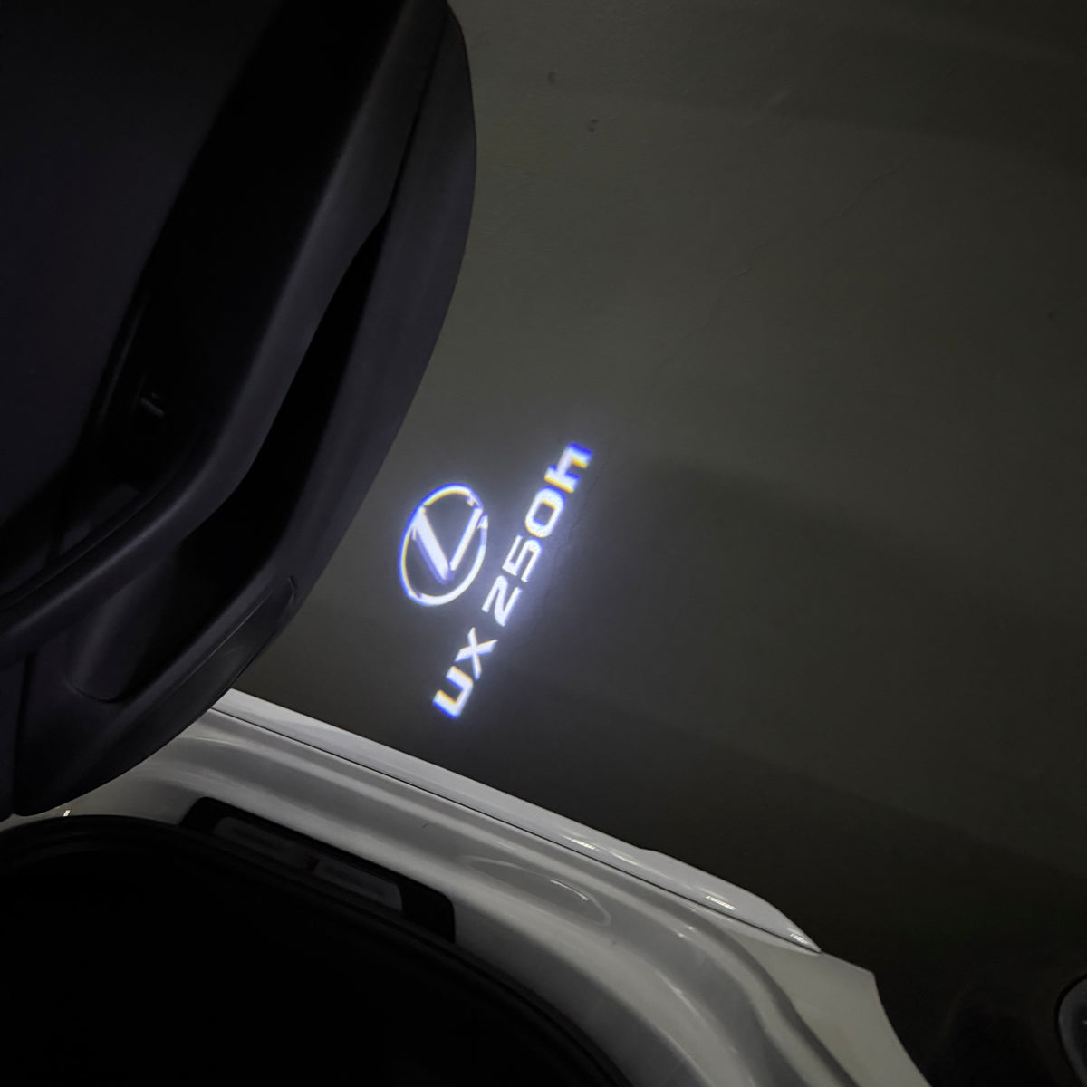 Lexuz Light LEXUS UX 250h LOGO PROJECROTR LIGHTS (quantity 1 = 1 sets/2 door light ...