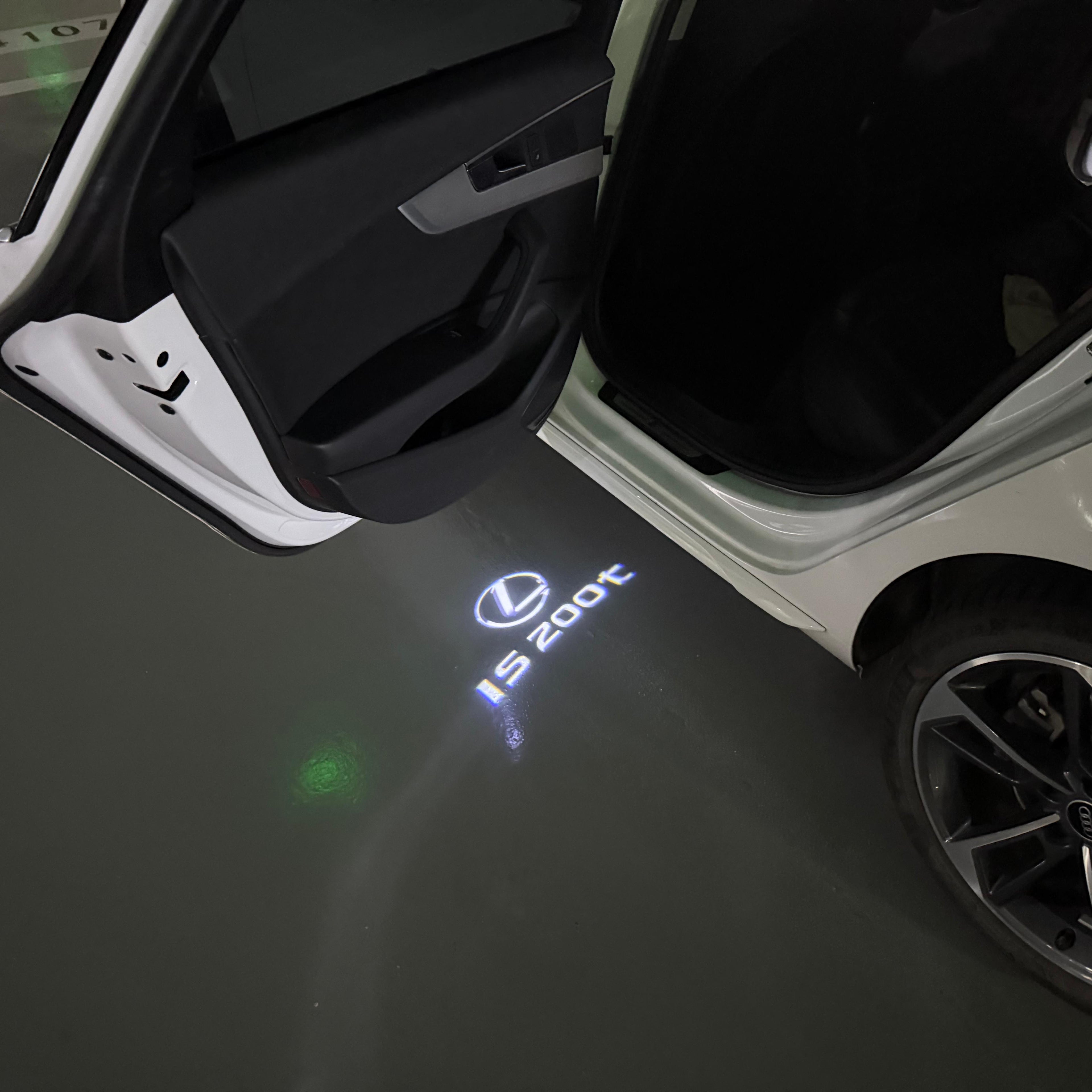 LEXUS IS 200t LOGO PROJECROTR LIGHTS (quantity 1 = 1 sets/2 door lights) Nr.220V70