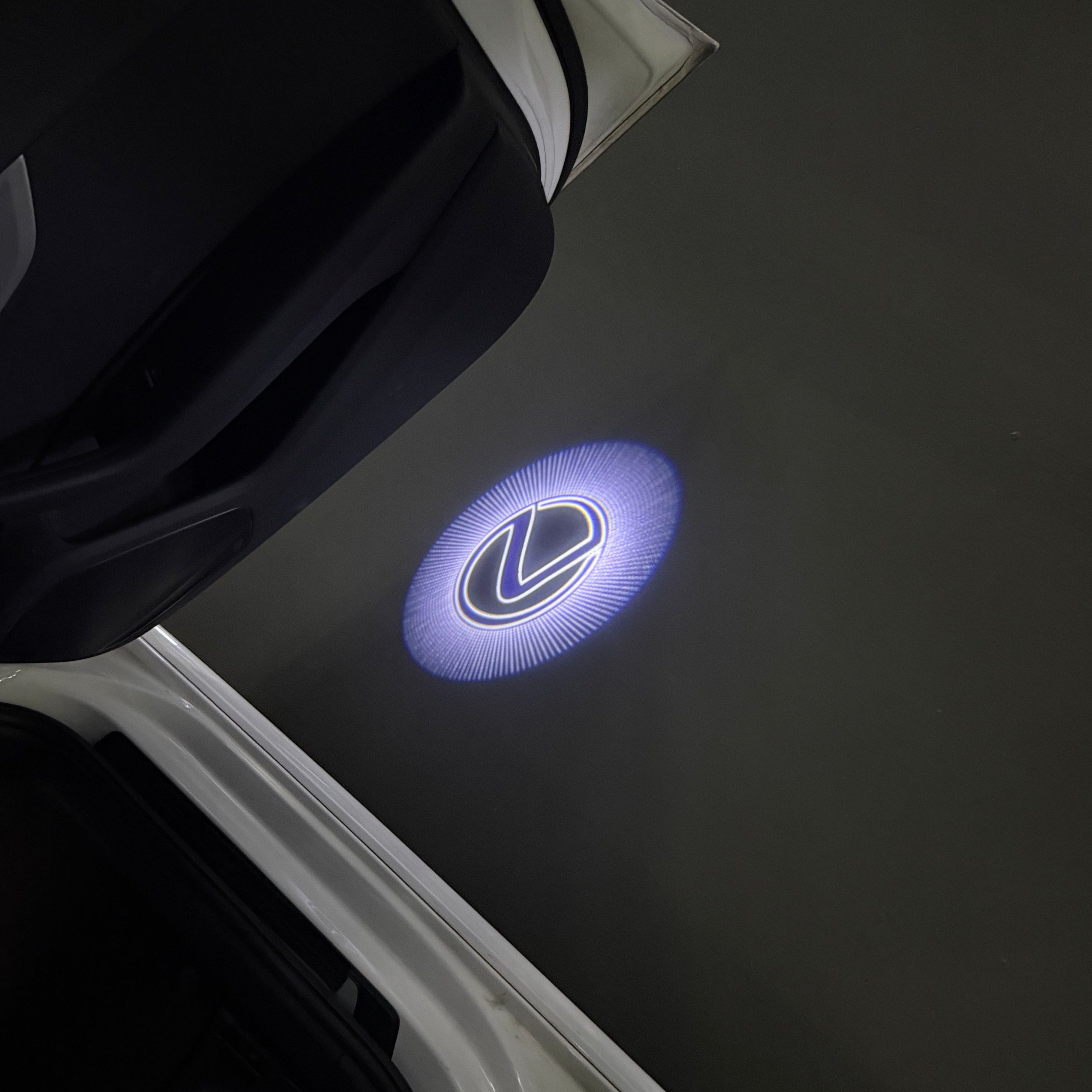 LEXUS Original LOGO PROJECROTR LIGHTS (quantity 1 = 1 sets/2 door lights) Nr.220V59