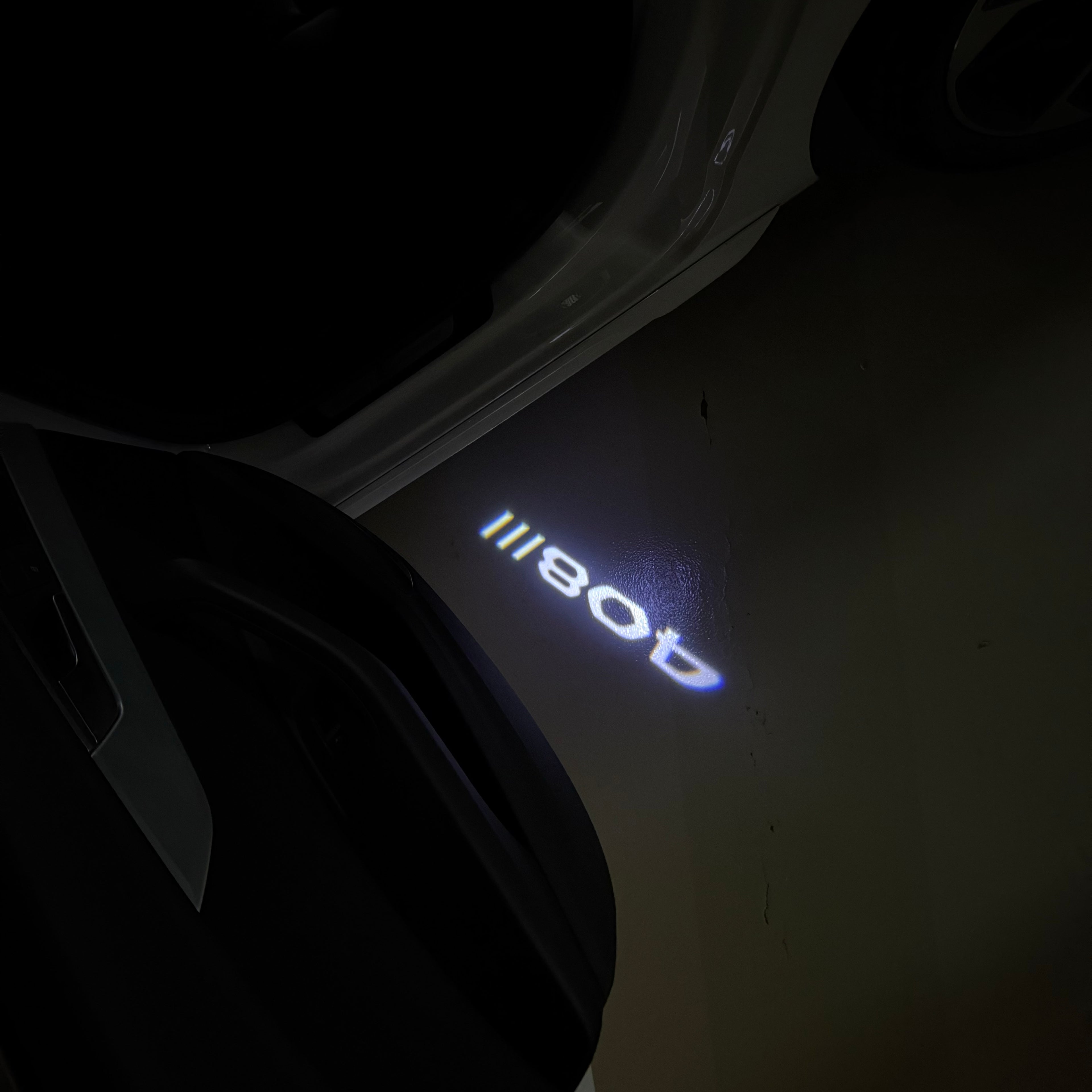 PEUGEOT 408 LOGO PROJECTOT LIGHTS    (quantity 1 = 2 Logo Films /2 door lights）Nr.30HH48