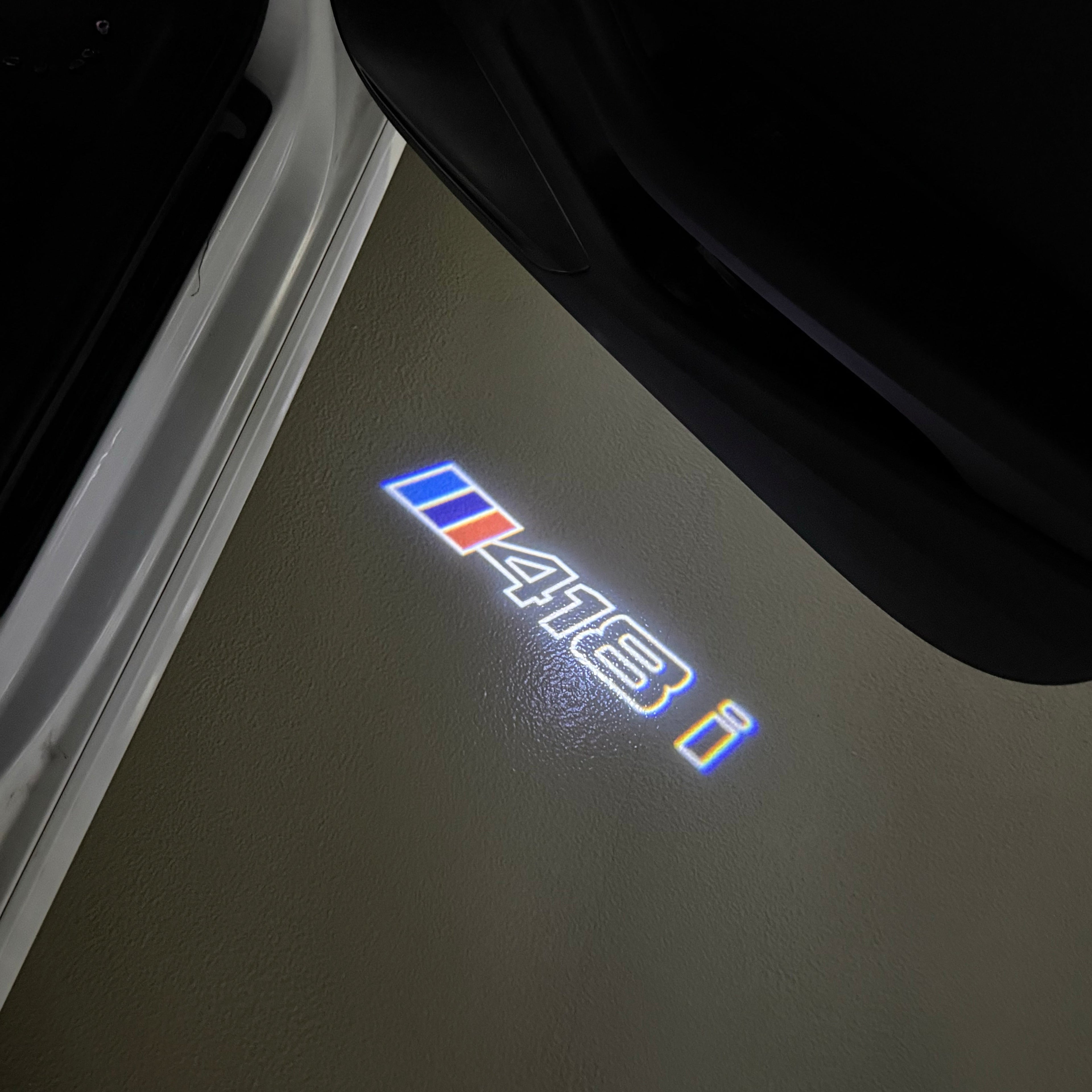BMW  4 SERIES 418 i  LOGO PROJECTOT LIGHTS (quantity 1 = 1 sets/2 door lights)Nr.bmw00182