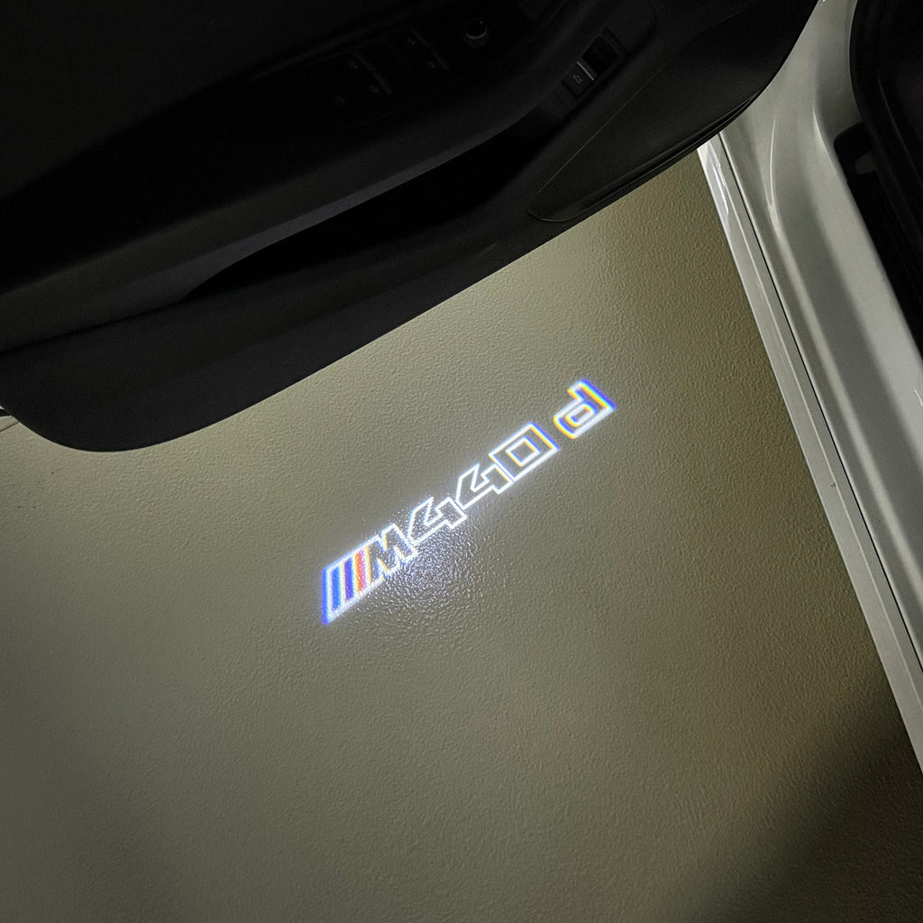 BMW  4  SERIES M440 d  LOGO PROJECTOT LIGHTS (quantity 1 = 1 sets/2 door lights)Nr.bmw00185