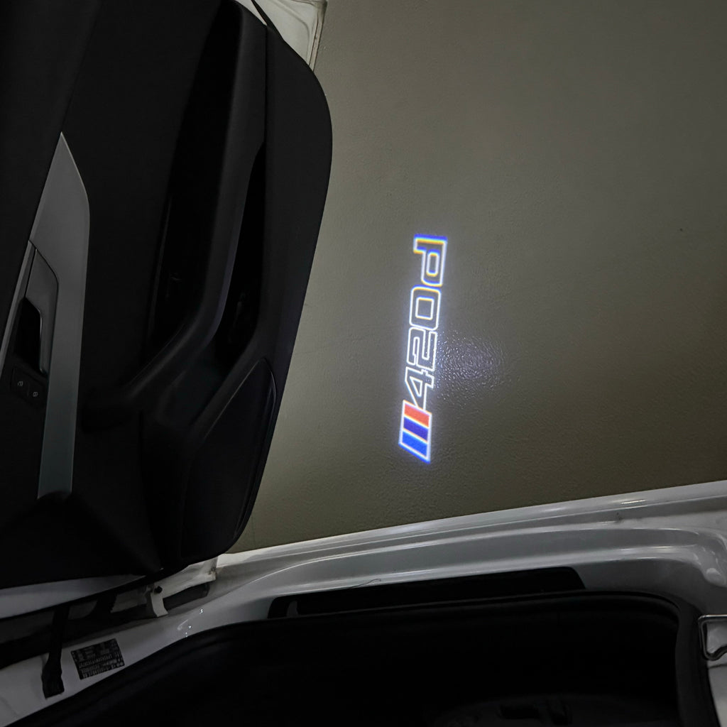 BMW  4 SERIES 420 d   LOGO PROJECTOT LIGHTS (quantity 1 = 1 sets/2 door lights)Nr.bmw00175