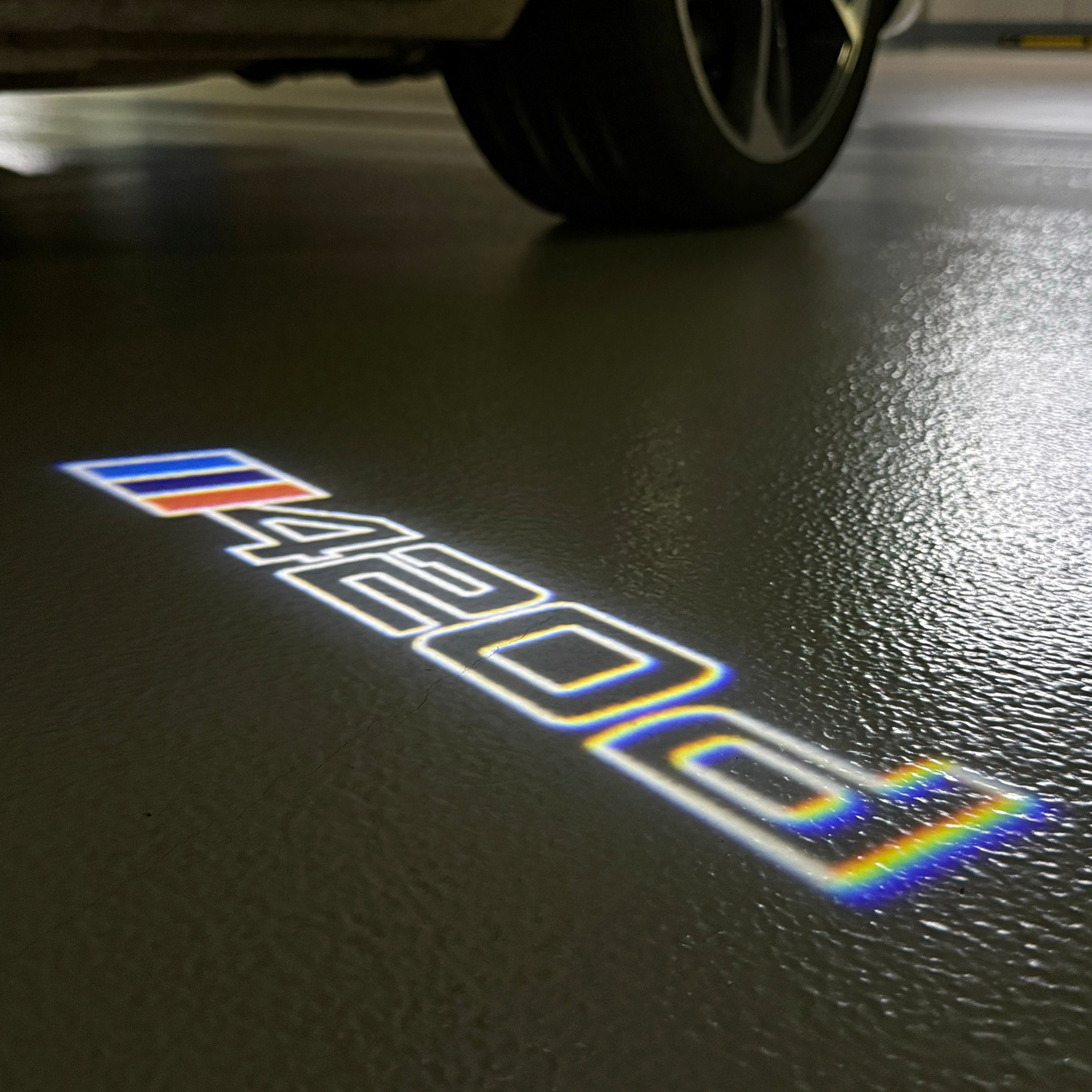 BMW  4 SERIES 420 d   LOGO PROJECTOT LIGHTS (quantity 1 = 1 sets/2 door lights)Nr.bmw00175