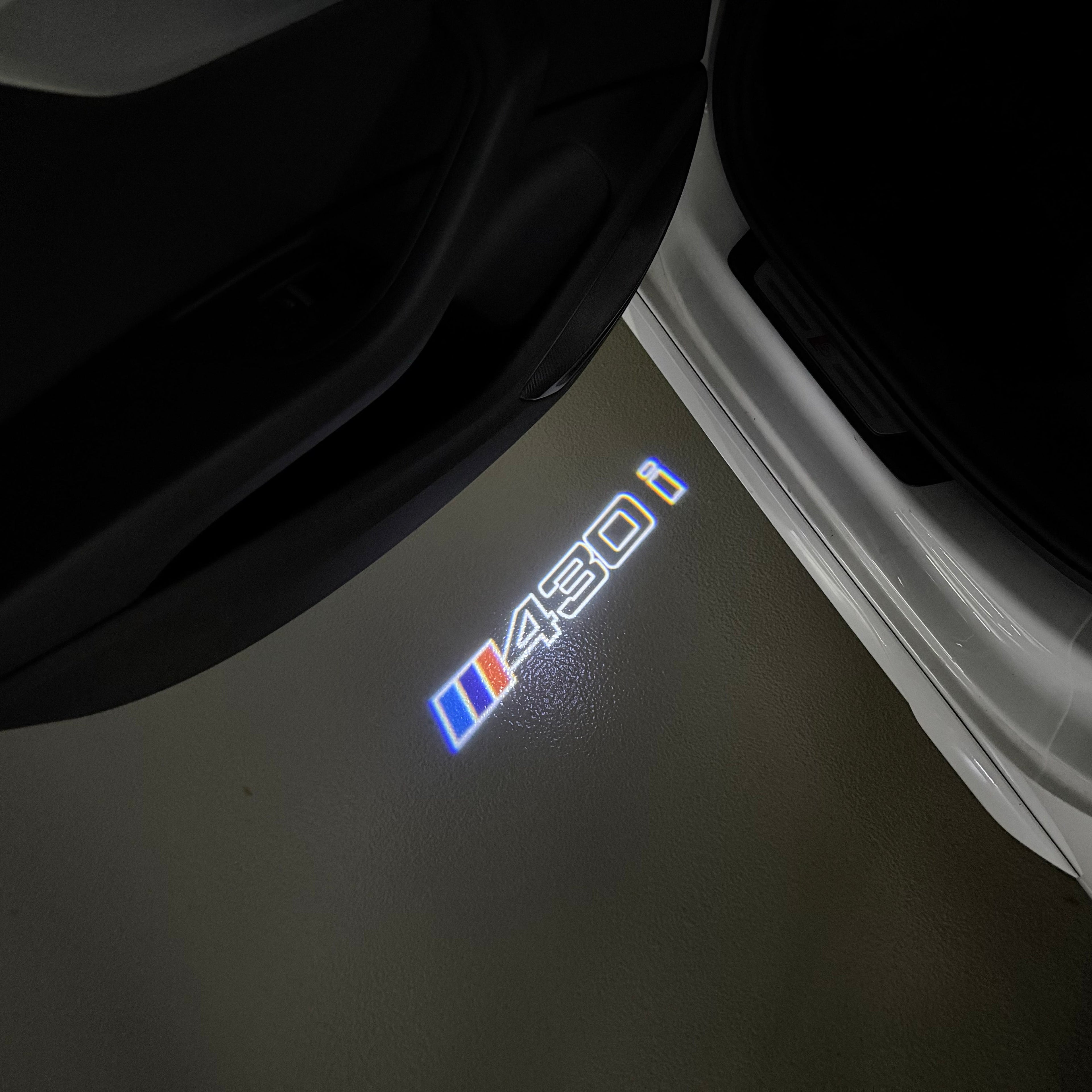 BMW  4 SERIES  430 i   LOGO PROJECTOT LIGHTS (quantity 1 = 1 sets/2 door lights)Nr.bmw00177
