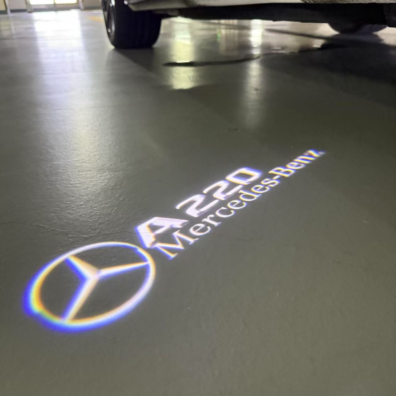 MERCEDES BENZ A220 LOGO PROJECTOT LIGHTS  (quantity 1 = 1 set /2 door lights with 2 logo films)Nr.02M026