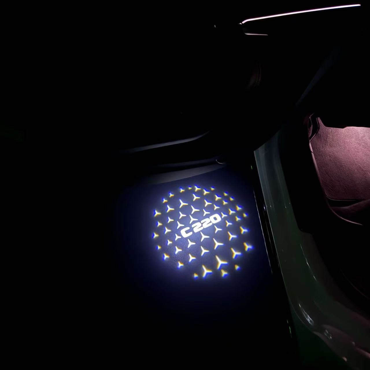 MERCEDES BENZ C220 LOGO PROJECTOT LIGHTS  (quantity 1 = 1 set /2 door lights with 2 logo films)Nr.02M52