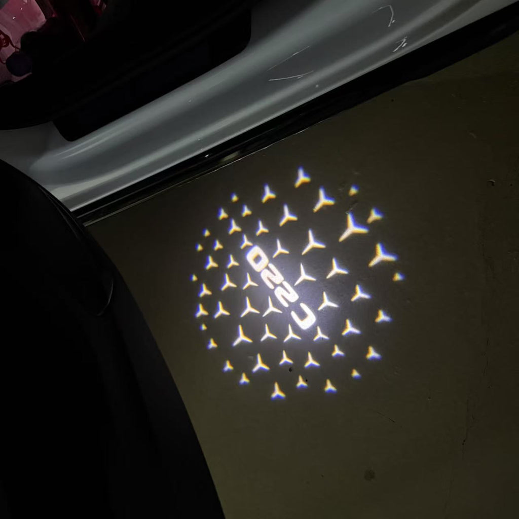 MERCEDES BENZ C220 LOGO PROJECTOT LIGHTS  (quantity 1 = 1 set /2 door lights with 2 logo films)Nr.02M52