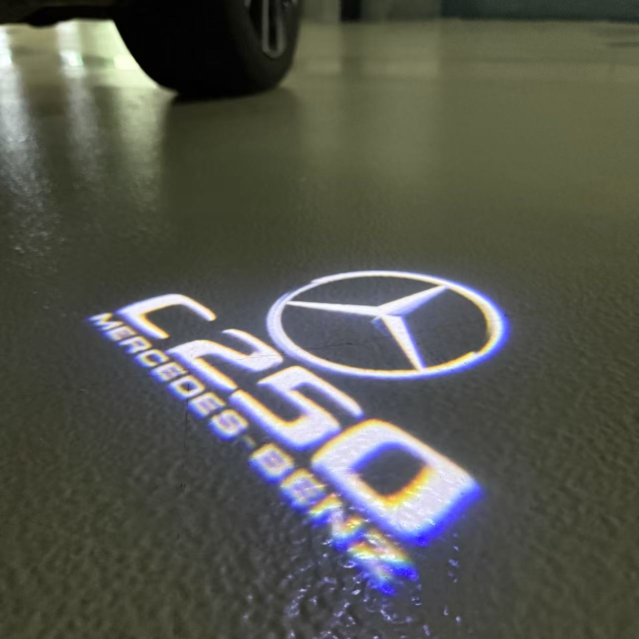 MERCEDES BENZ C250 LOGO PROJECTOT LIGHTS  (quantity 1 = 1 set /2 door lights with 2 logo films)Nr.02M60