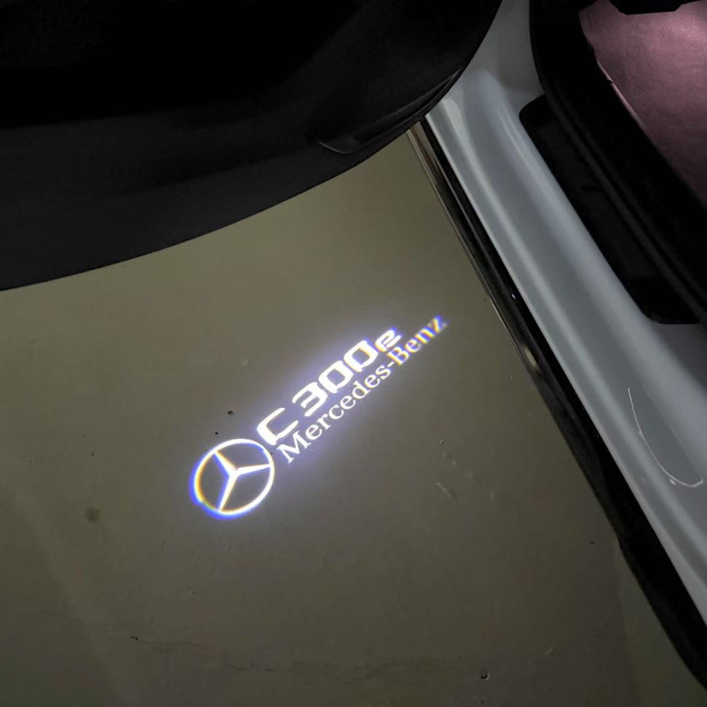 MERCEDES BENZ C300e LOGO PROJECTOT LIGHTS  (quantity 1 = 1 set /2 door lights with 2 logo films)Nr.02M57