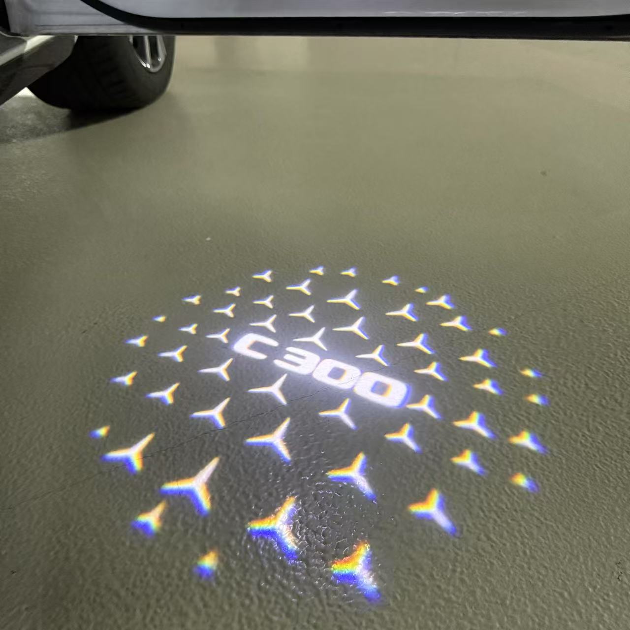 MERCEDES BENZ C300 LOGO PROJECTOT LIGHTS  (quantity 1 = 1 set /2 door lights with 2 logo films)Nr.02M50