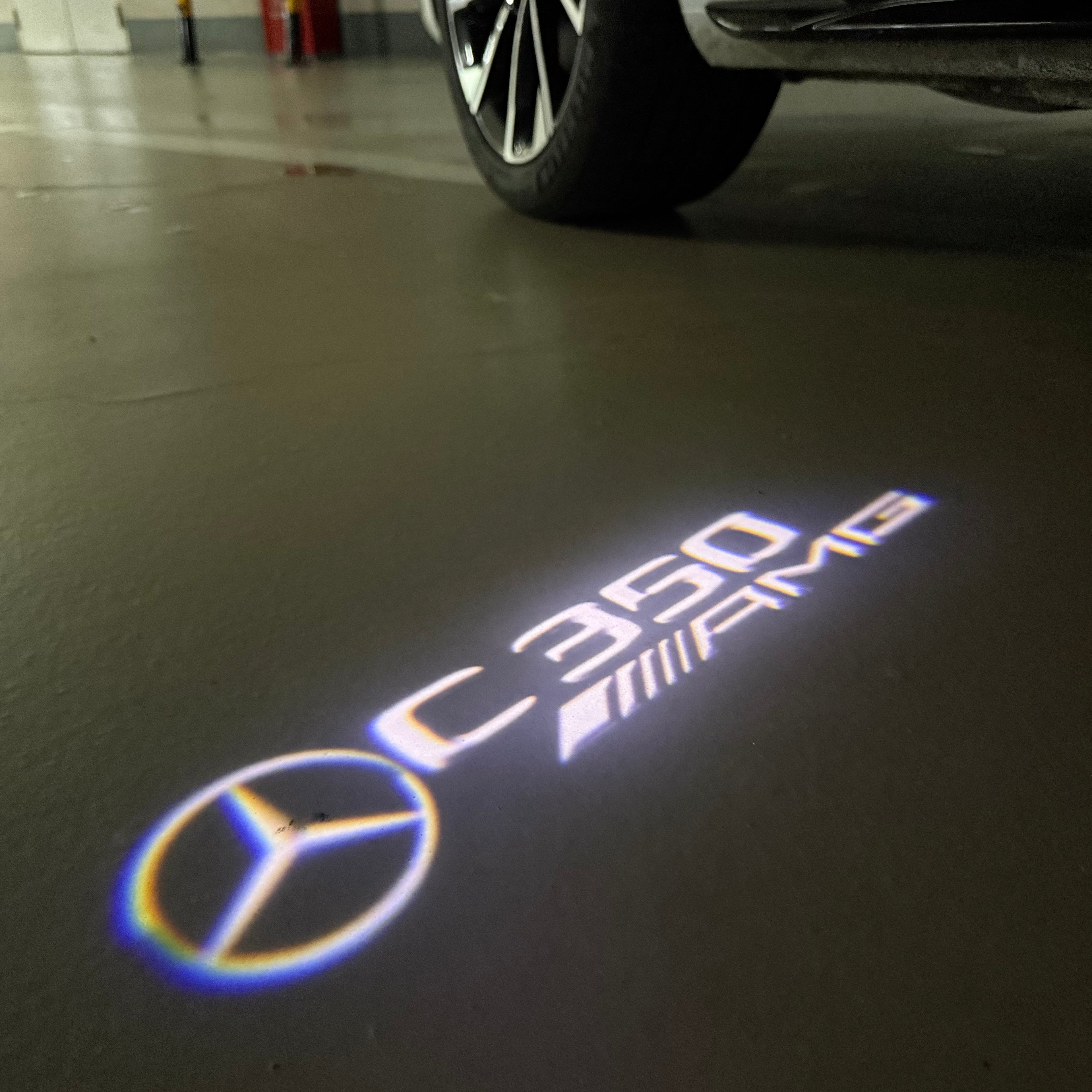 MERCEDES BENZ C350 LOGO PROJECTOT LIGHTS  (quantity 1 = 1 set /2 door lights with 2 logo films)Nr.02M59