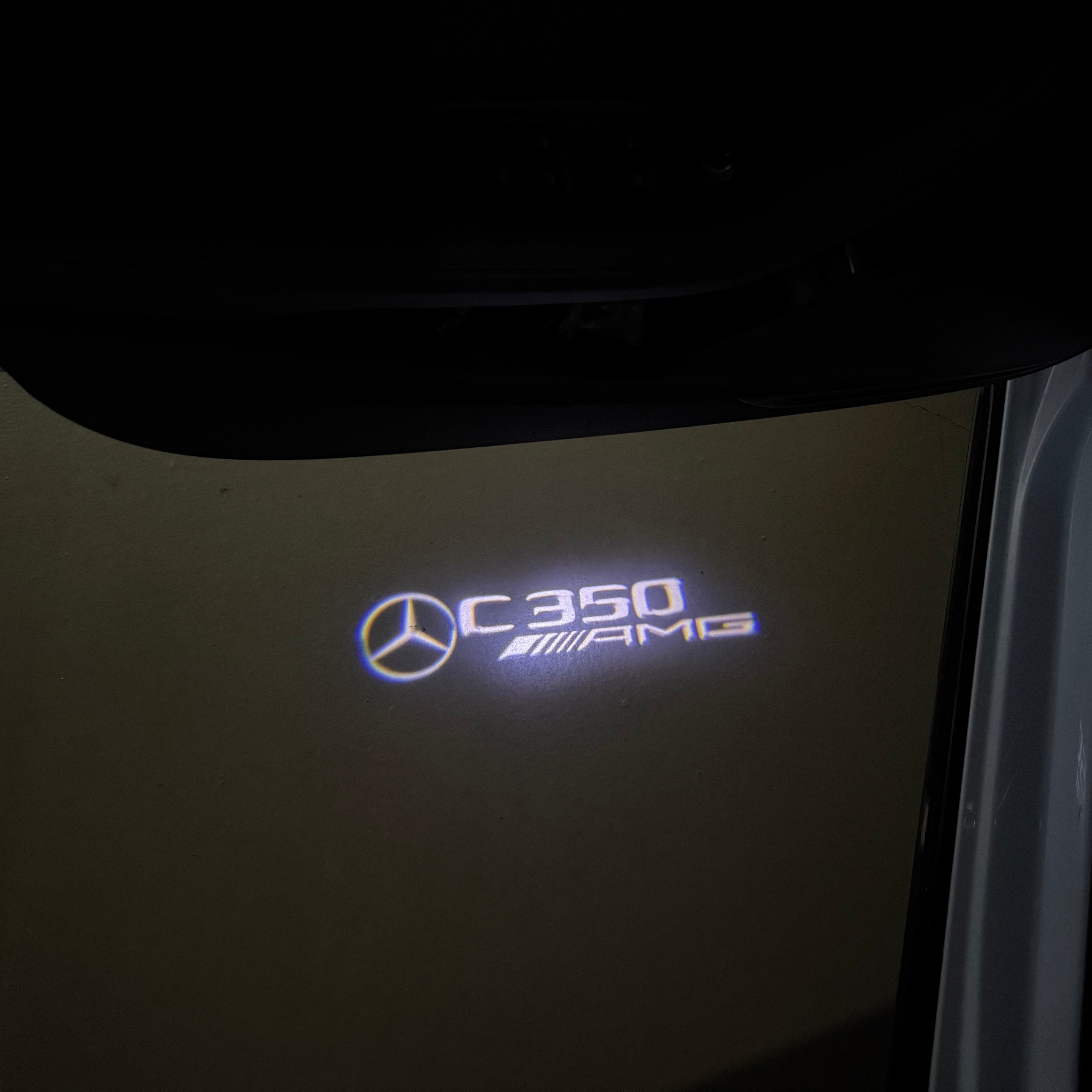 MERCEDES BENZ C350 LOGO PROJECTOT LIGHTS  (quantity 1 = 1 set /2 door lights with 2 logo films)Nr.02M59