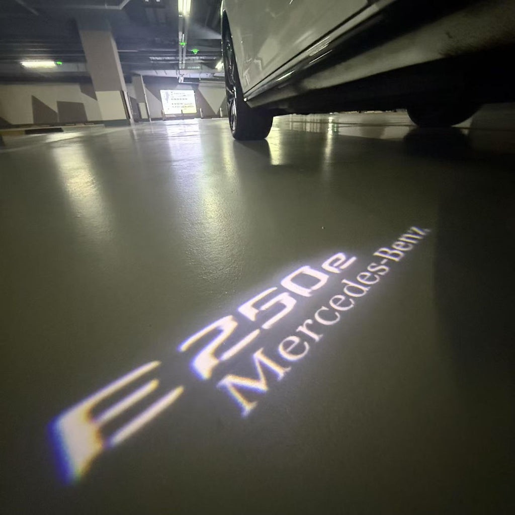MERCEDES BENZ E250e LOGO PROJECTOT LIGHTS  (quantity 1 = 1 set /2 door lights with 2 logo films)Nr.02M78