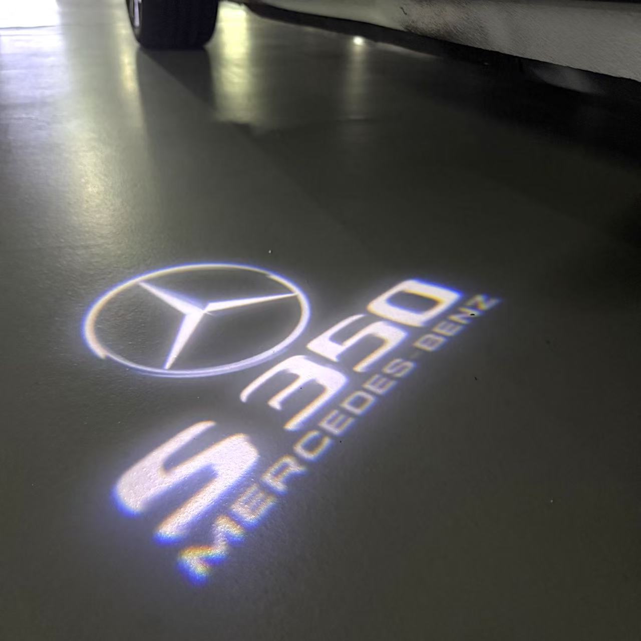 MERCEDES BENZ S350 LOGO PROJECTOT LIGHTS  (quantity 1 = 1 set /2 door lights with 2 logo films)Nr.02M19