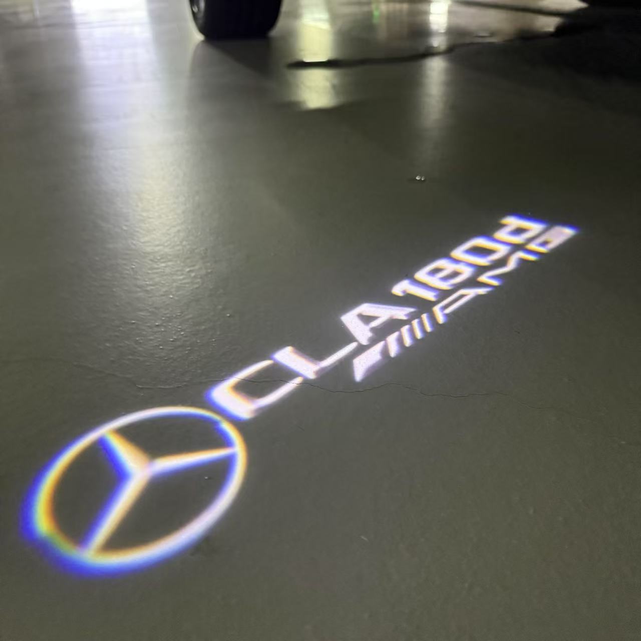 MERCEDES BENZ CLA 180d LOGO PROJECTOT LIGHTS  (quantity 1 = 1 set /2 door lights with 2 logo films)Nr.02M218