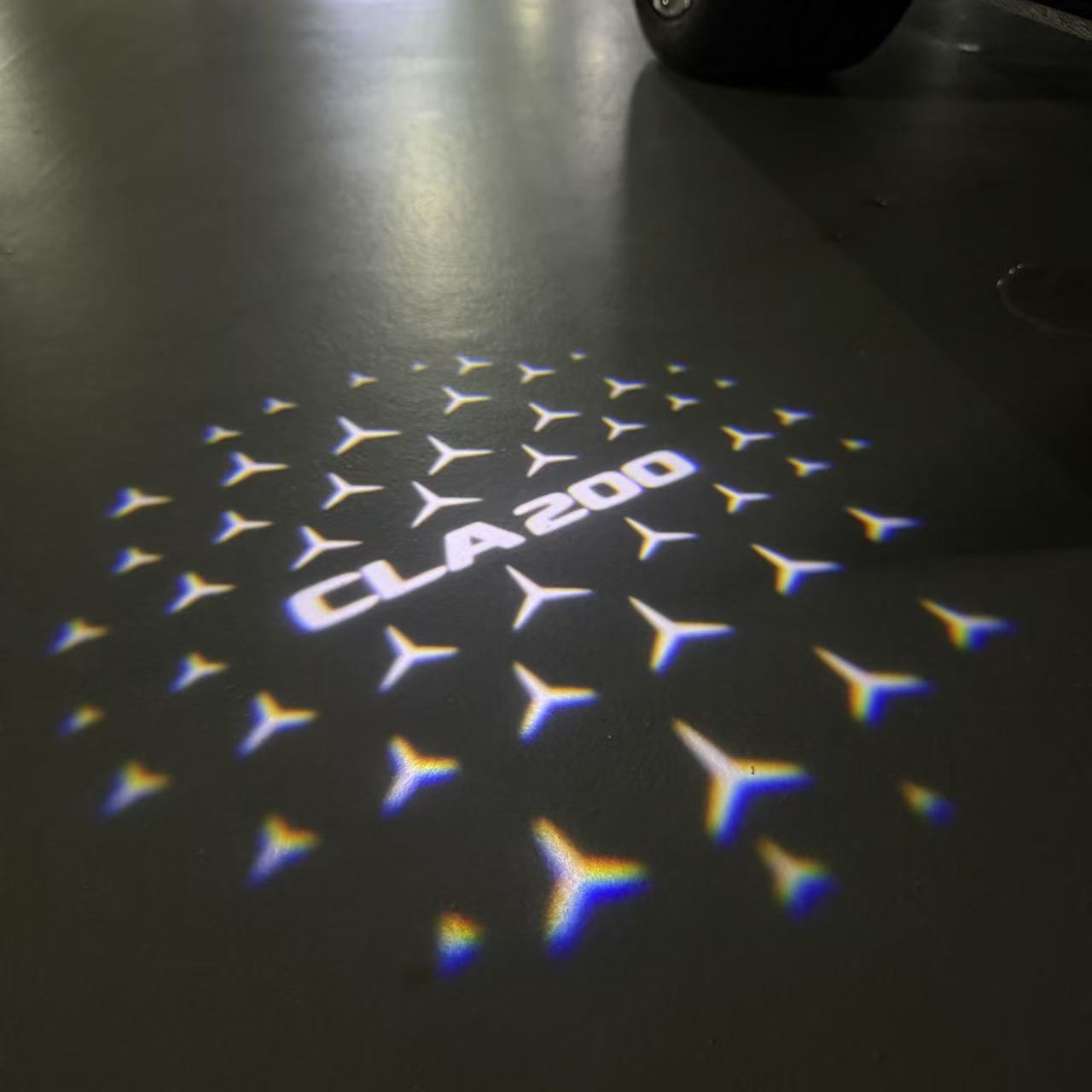 MERCEDES BENZ CLA 200 LOGO PROJECTOT LIGHTS  (quantity 1 = 1 set /2 door lights with 2 logo films)Nr.02M222