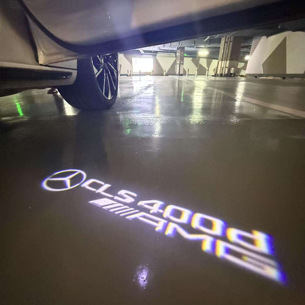 MERCEDES BENZ CLS 400d LOGO PROJECTOT LIGHTS  (quantity 1 = 1 set /2 door lights with 2 logo films)Nr.02M200