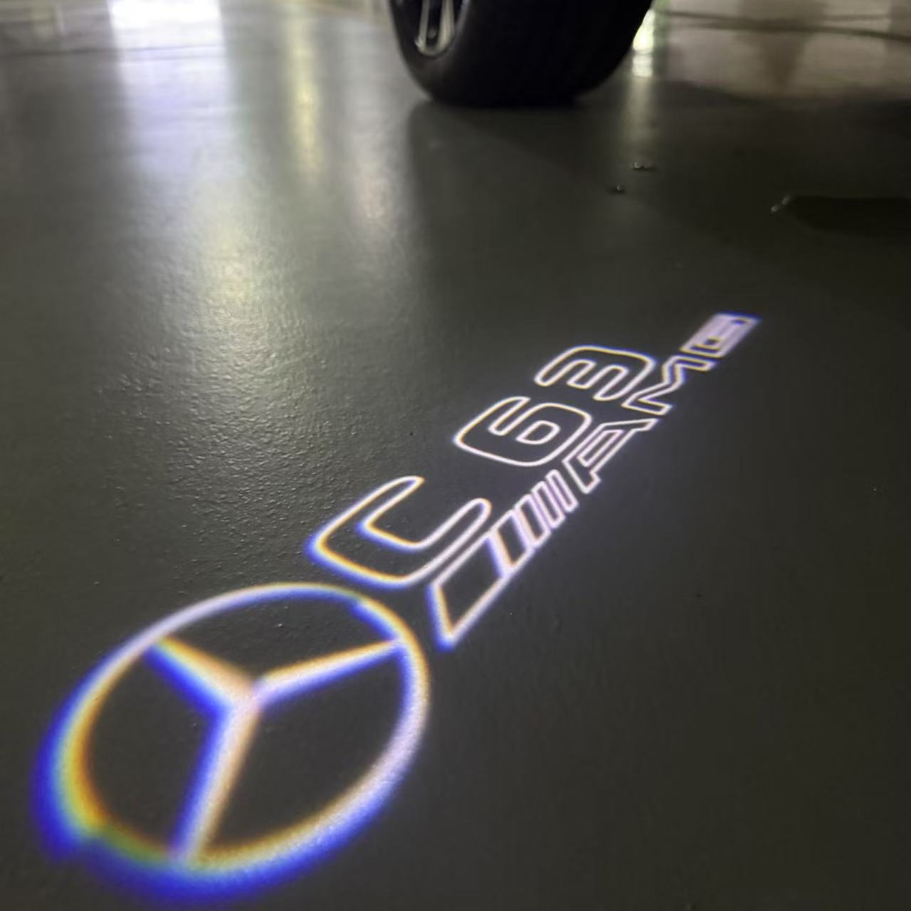 MERCEDES BENZ C63 AMG LOGO PROJECTOT LIGHTS  (quantity 1 = 1 set /2 door lights with 2 logo films)Nr.02M297