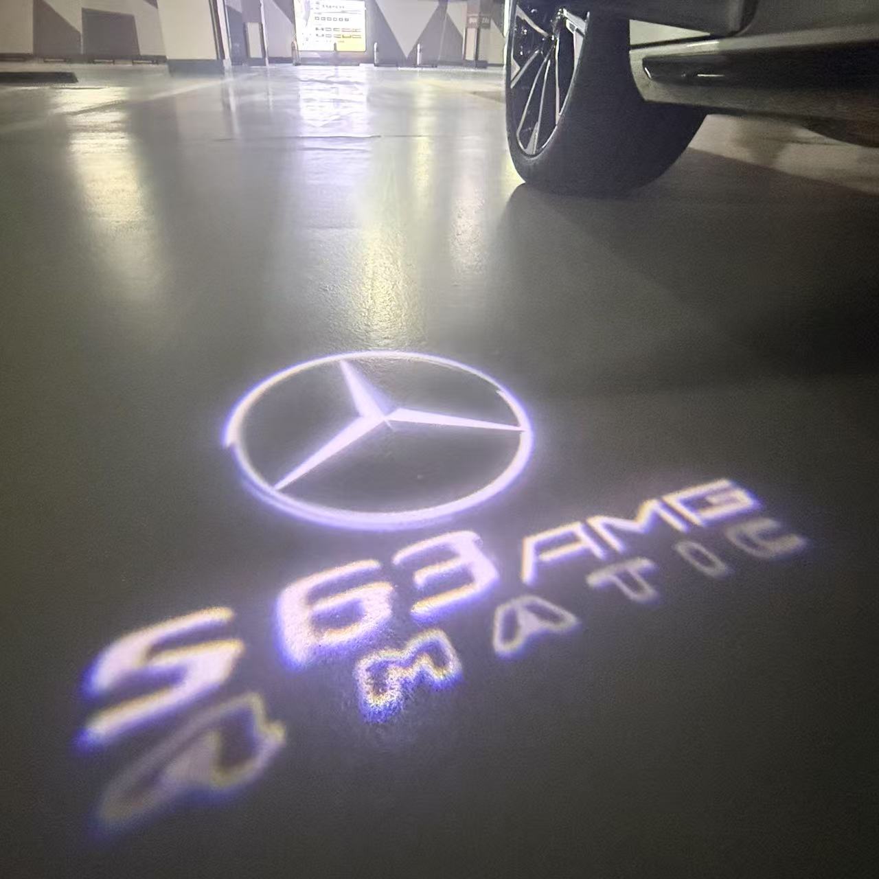 MERCEDES BENZ S63 AMG LOGO PROJECTOT LIGHTS  (quantity 1 = 1 set /2 door lights with 2 logo films)Nr.02M324
