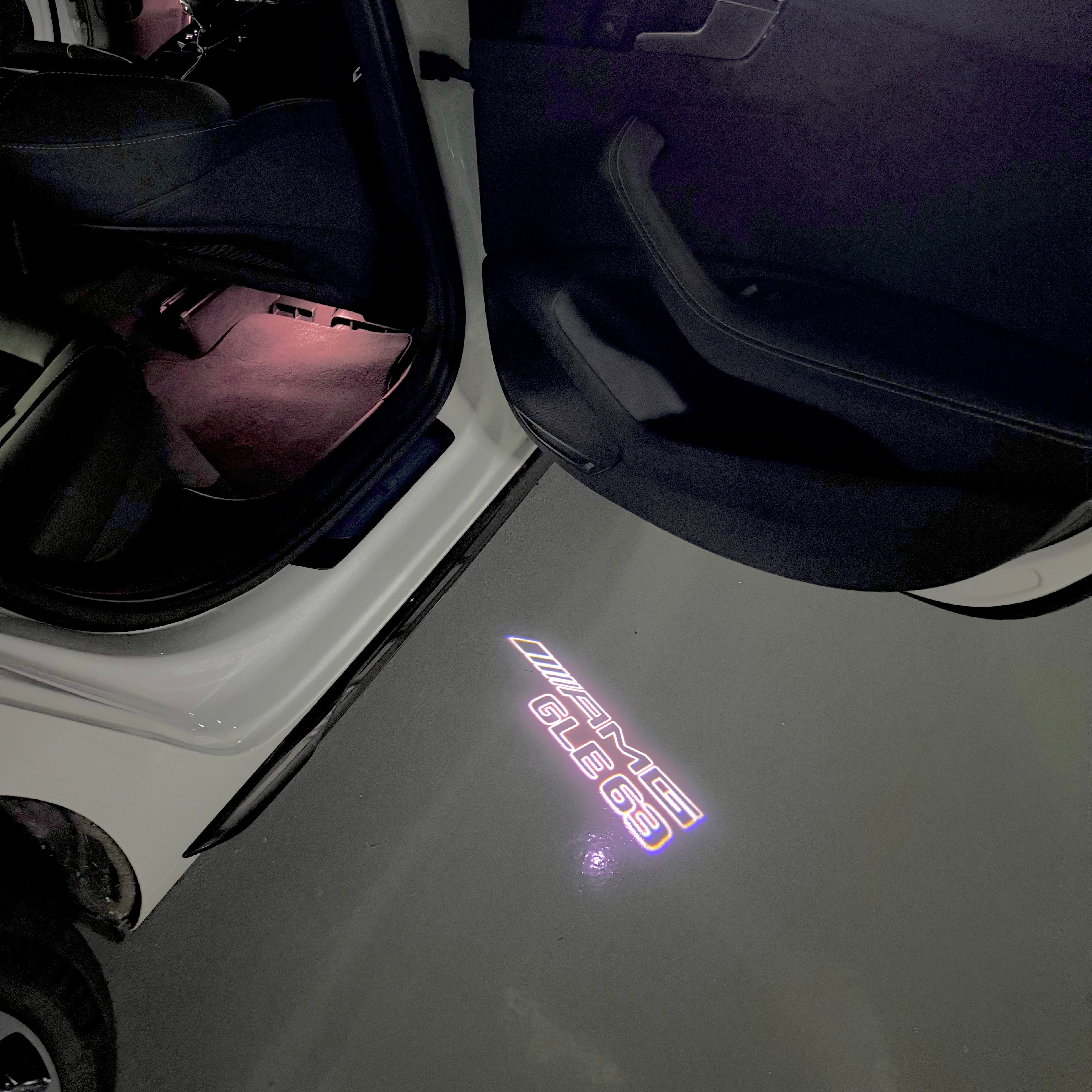 MERCEDES BENZ S65 AMG LOGO PROJECTOT LIGHTS  (quantity 1 = 1 set /2 door lights with 2 logo films)Nr.02M314