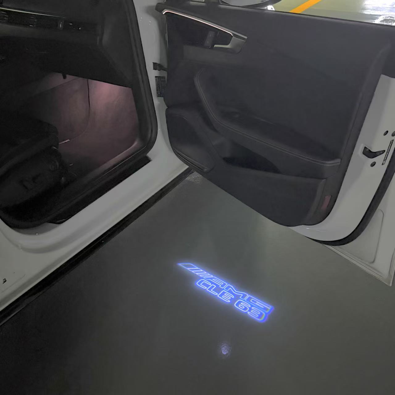 MERCEDES BENZ CLS53 AMG LOGO PROJECTOT LIGHTS  (quantity 1 = 1 set /2 door lights with 2 logo films)Nr.02M273