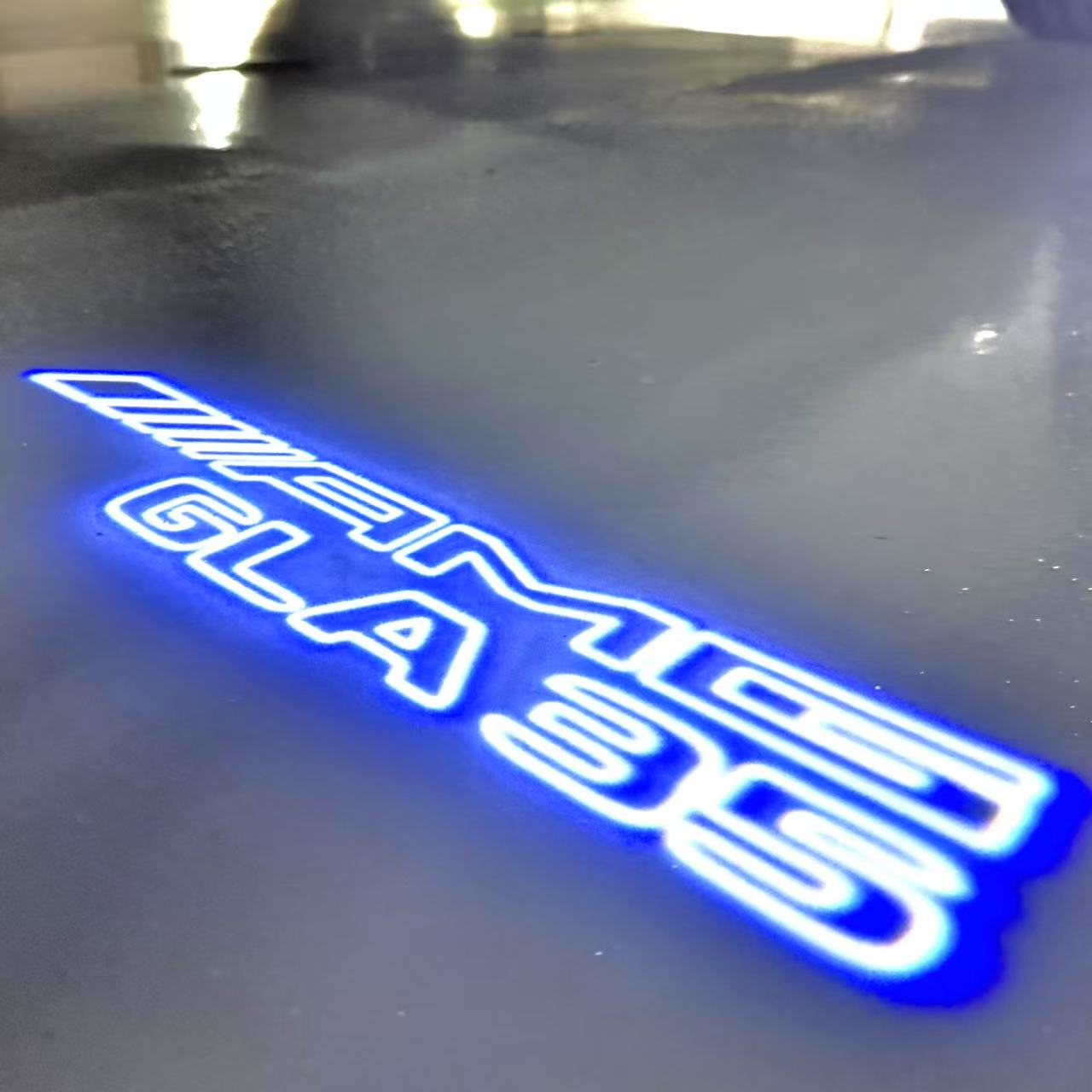 MERCEDES BENZ GLA35 AMG LOGO PROJECTOT LIGHTS  (quantity 1 = 1 set /2 door lights with 2 logo films)Nr.02M338