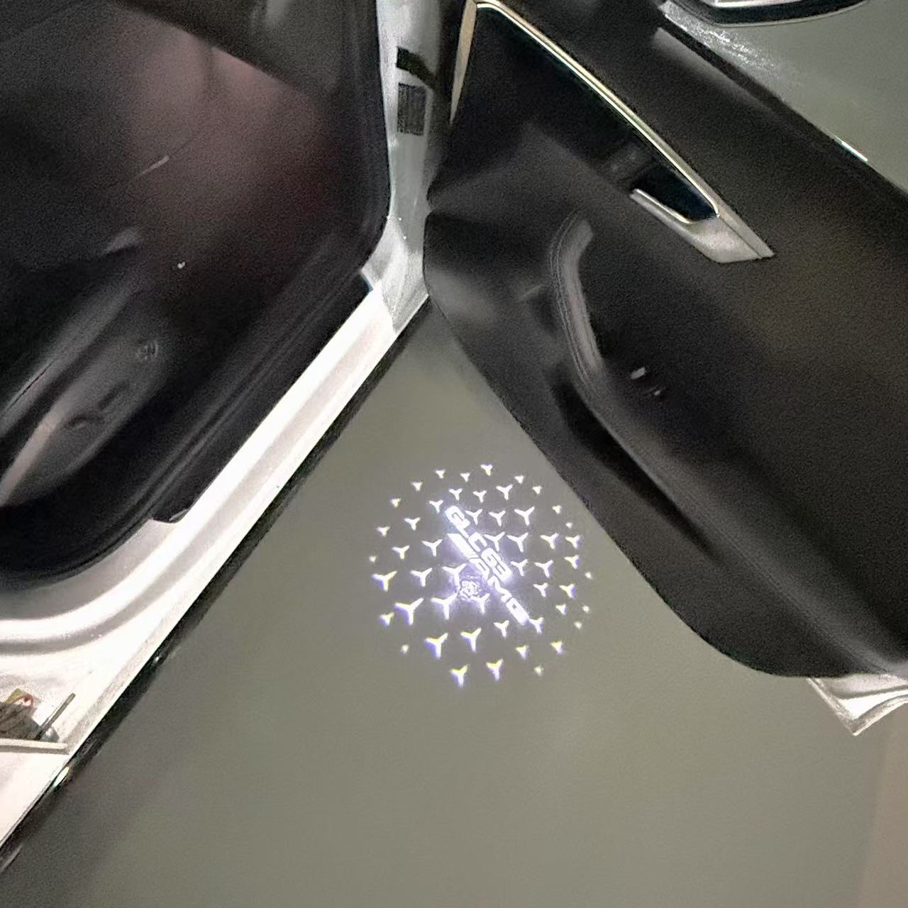 MERCEDES BENZ GLC63 AMG LOGO PROJECTOT LIGHTS  (quantity 1 = 1 set /2 door lights with 2 logo films)Nr.02M362