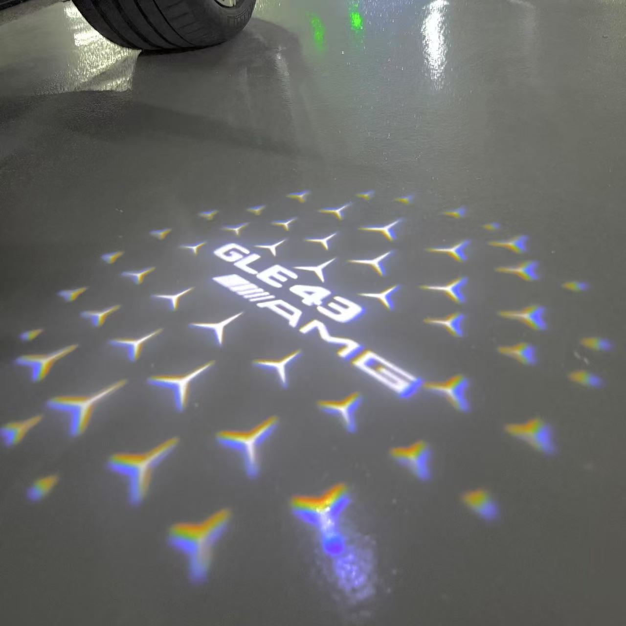 MERCEDES BENZ GLE43 AMG LOGO PROJECTOT LIGHTS  (quantity 1 = 1 set /2 door lights with 2 logo films)Nr.02M365