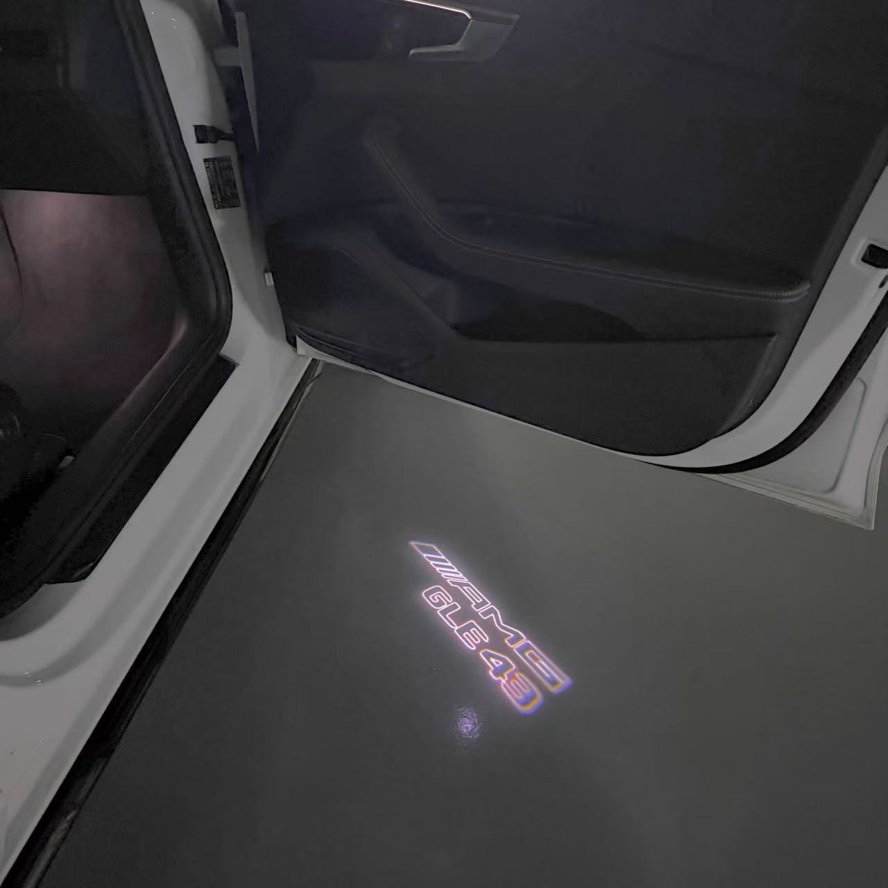 MERCEDES BENZ GLE43 AMG LOGO PROJECTOT LIGHTS  (quantity 1 = 1 set /2 door lights with 2 logo films)Nr.02M366