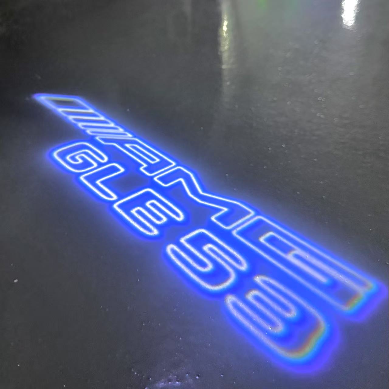 MERCEDES BENZ GLE53 AMG LOGO PROJECTOT LIGHTS  (quantity 1 = 1 set /2 door lights with 2 logo films)Nr.02M368