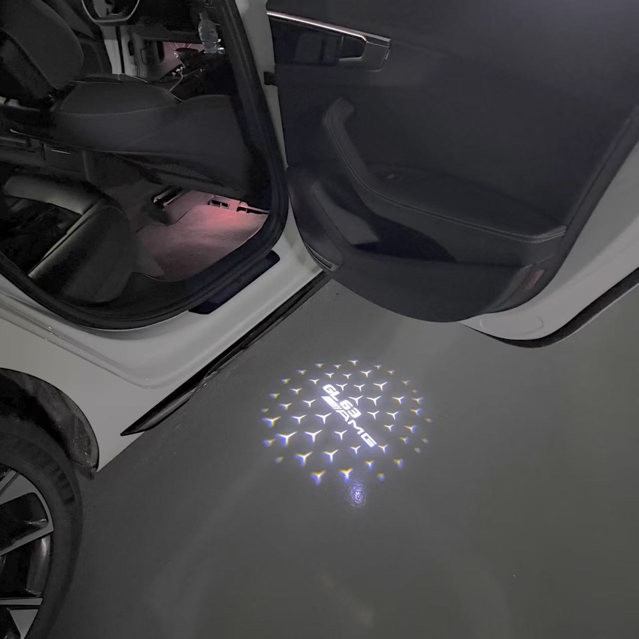 MERCEDES BENZ GL63 AMG LOGO PROJECTOT LIGHTS  (quantity 1 = 1 set /2 door lights with 2 logo films)Nr.02M398