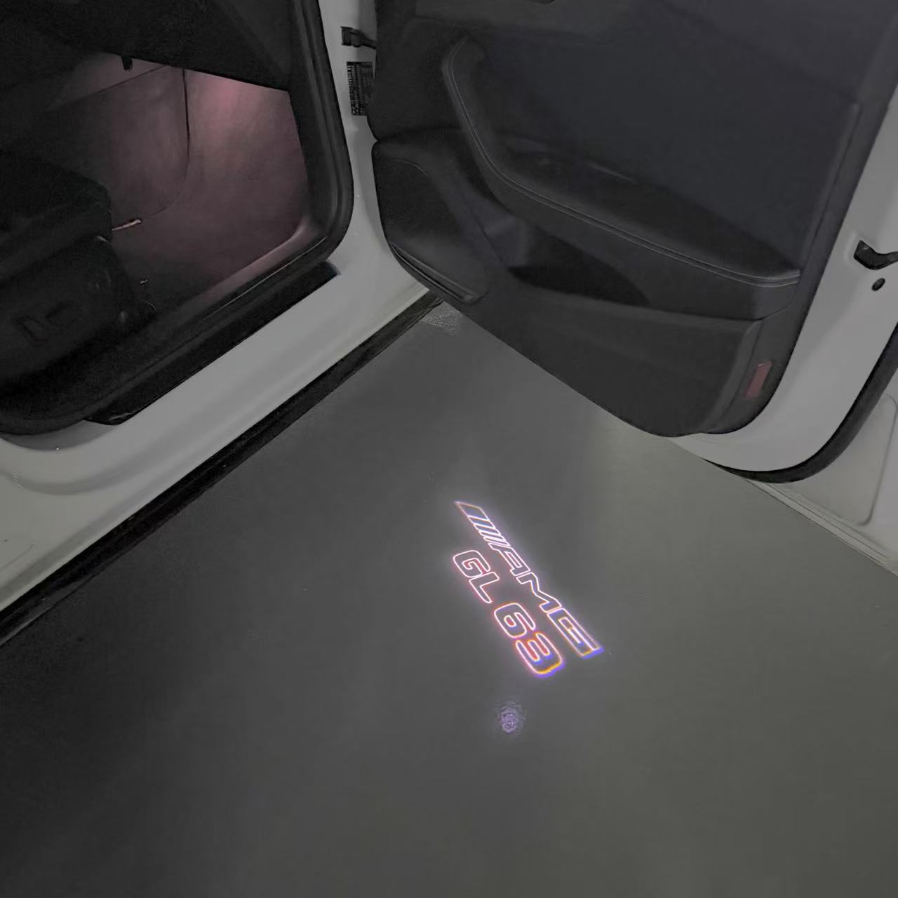 MERCEDES BENZ GL63 AMG LOGO PROJECTOT LIGHTS  (quantity 1 = 1 set /2 door lights with 2 logo films)Nr.02M400