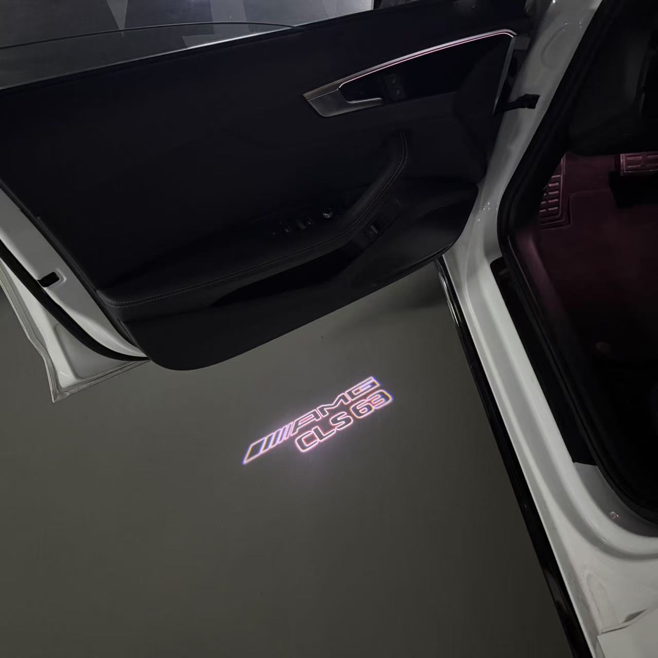 MERCEDES BENZ CLS63 AMG LOGO PROJECTOT LIGHTS  (quantity 1 = 1 set /2 door lights with 2 logo films)Nr.02M281